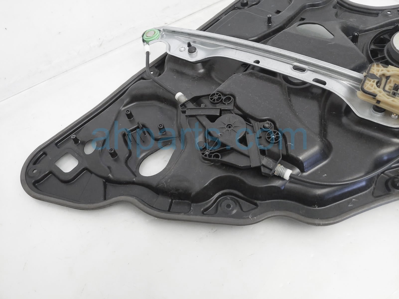 2012 Volvo Xc60 Rear Passenger Window Regulator & Motor Assy 30791020,