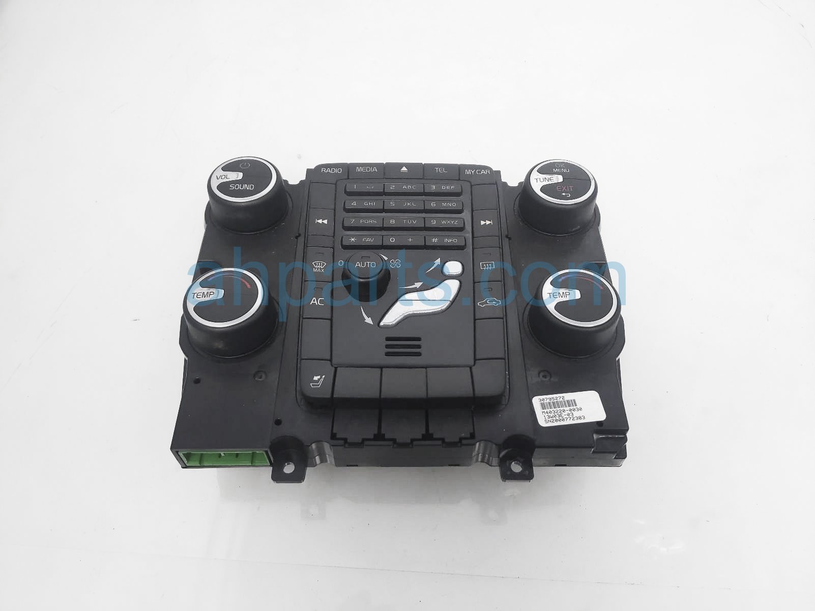 $75 Volvo CLIMATE & RADIO CONTROL PANEL