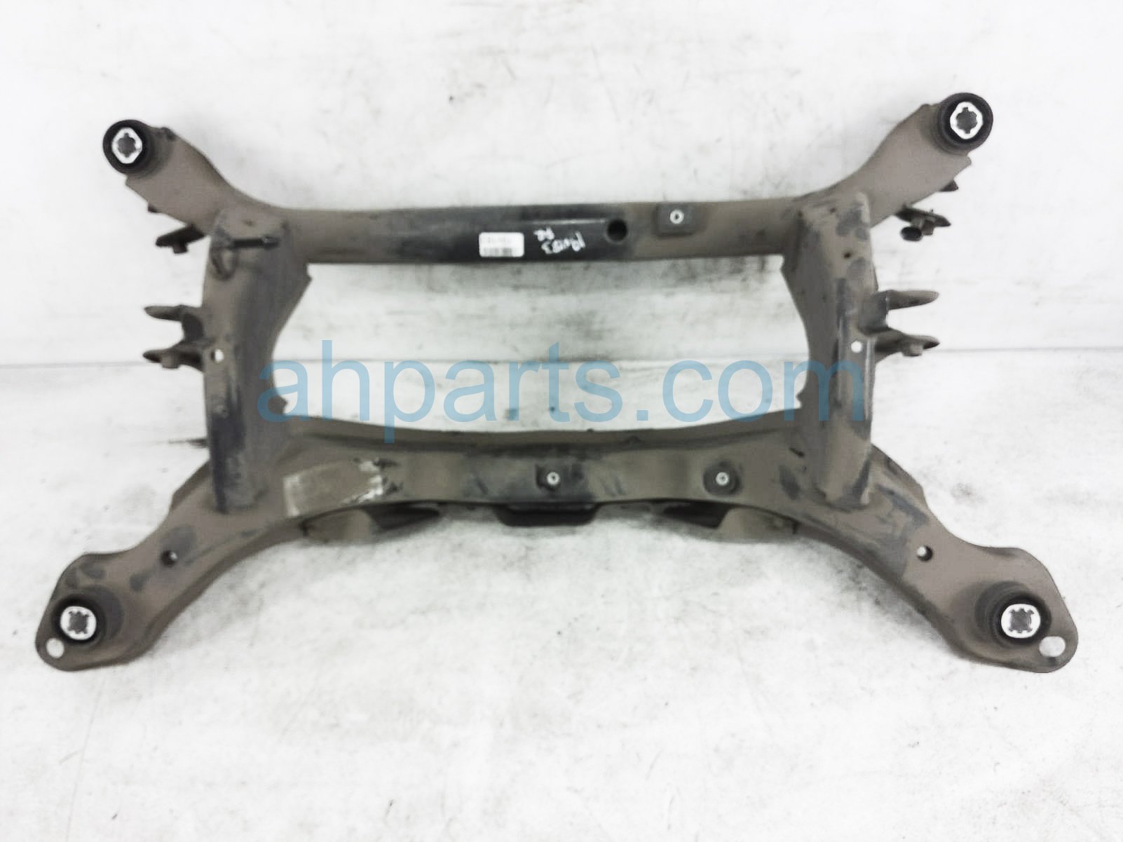 $99 Volvo REAR SUBFRAME / CROSSMEMBER $99 Volvo REAR SUBFRAME / CROSSMEMBER