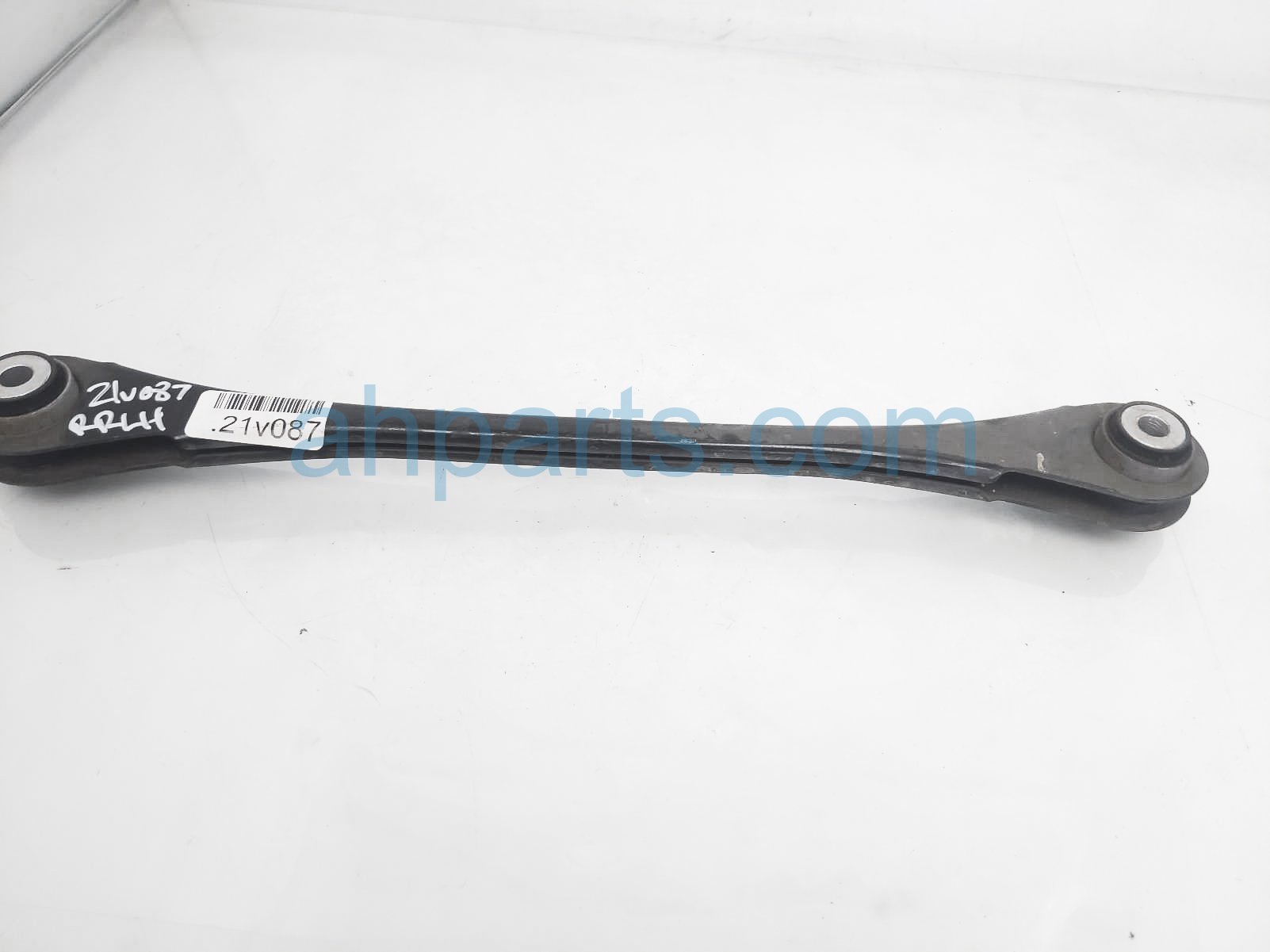 $30 BMW RR/LH LATERAL GUIDE CONTROL ARM $30 BMW RR/LH LATERAL GUIDE CONTROL ARM