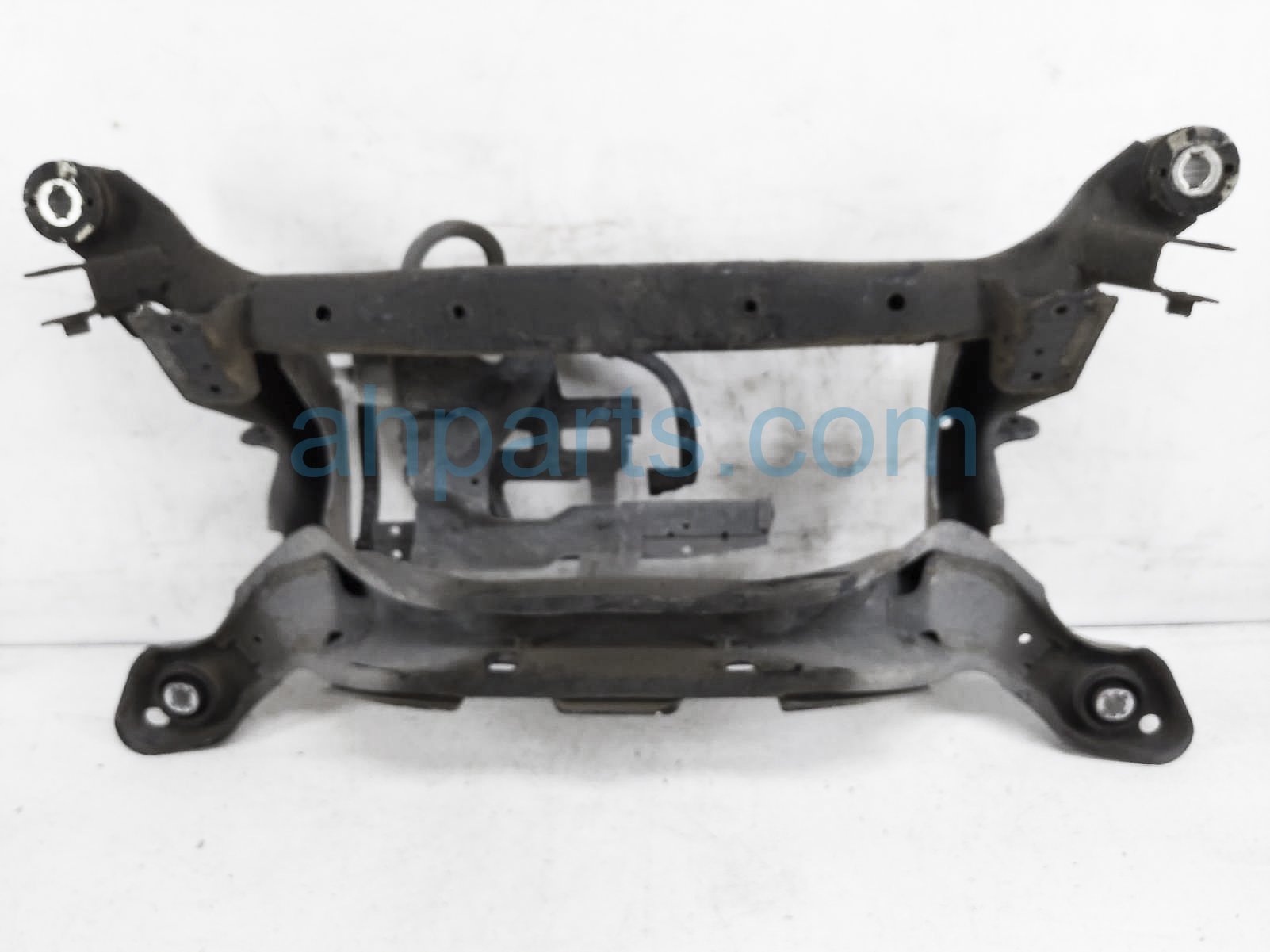 $99 Volvo REAR SUBFRAME / CROSSMEMBER $99 Volvo REAR SUBFRAME / CROSSMEMBER