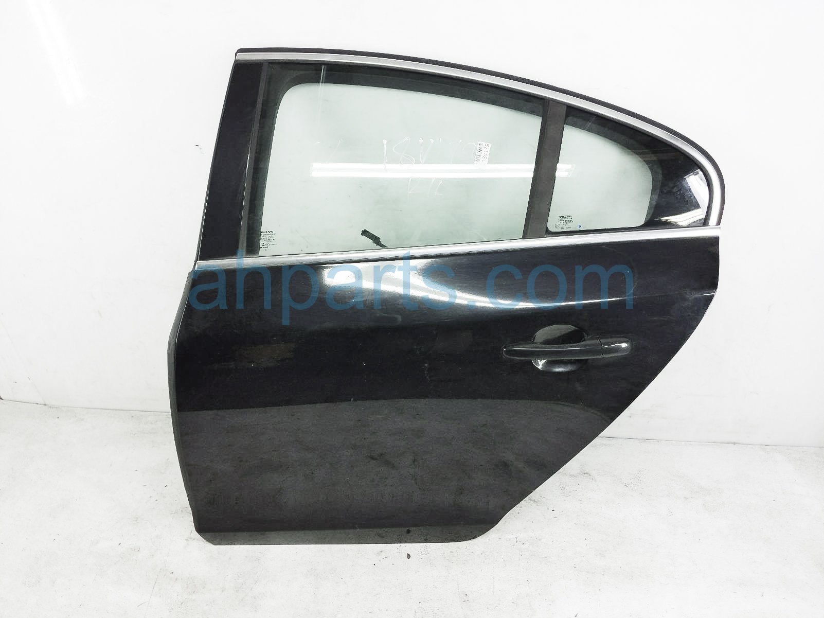 $149 Volvo RR/LH DOOR - BLACK - NO INSIDE TRIM $149 Volvo RR/LH DOOR - BLACK - NO INSIDE TRIM