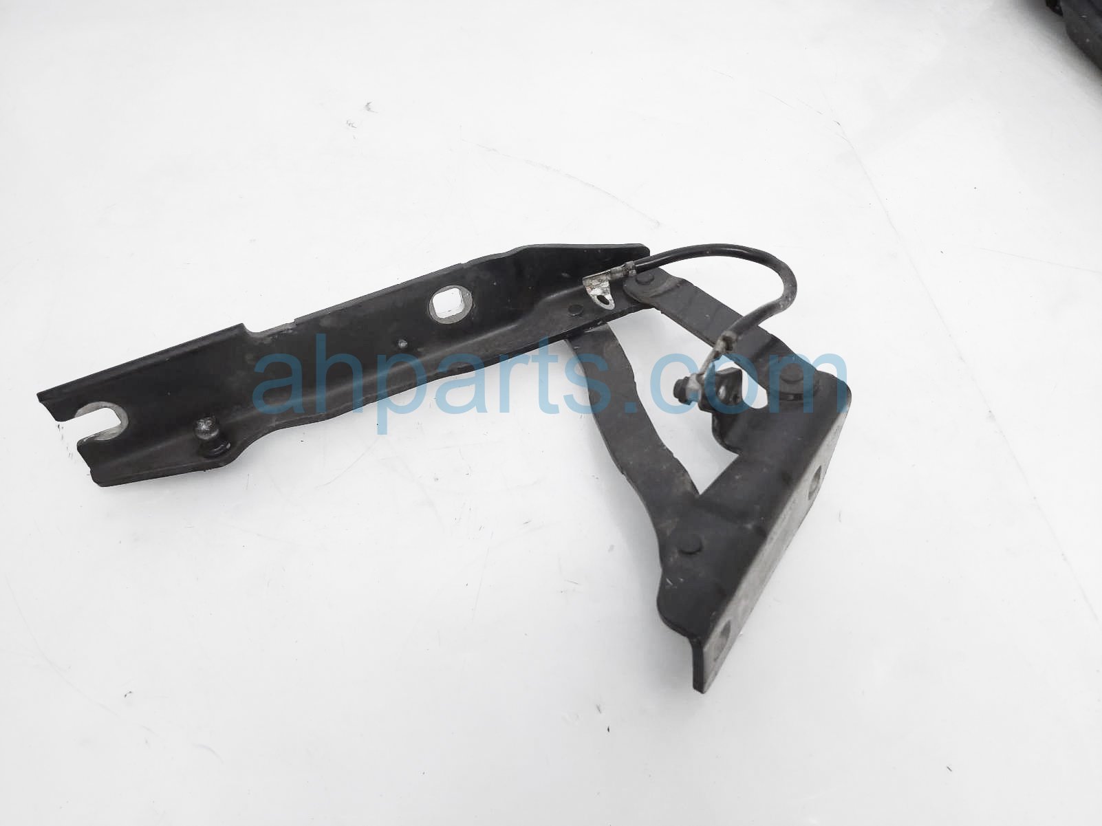 $15 BMW RH HOOD HINGE - BLACK $15 BMW RH HOOD HINGE - BLACK