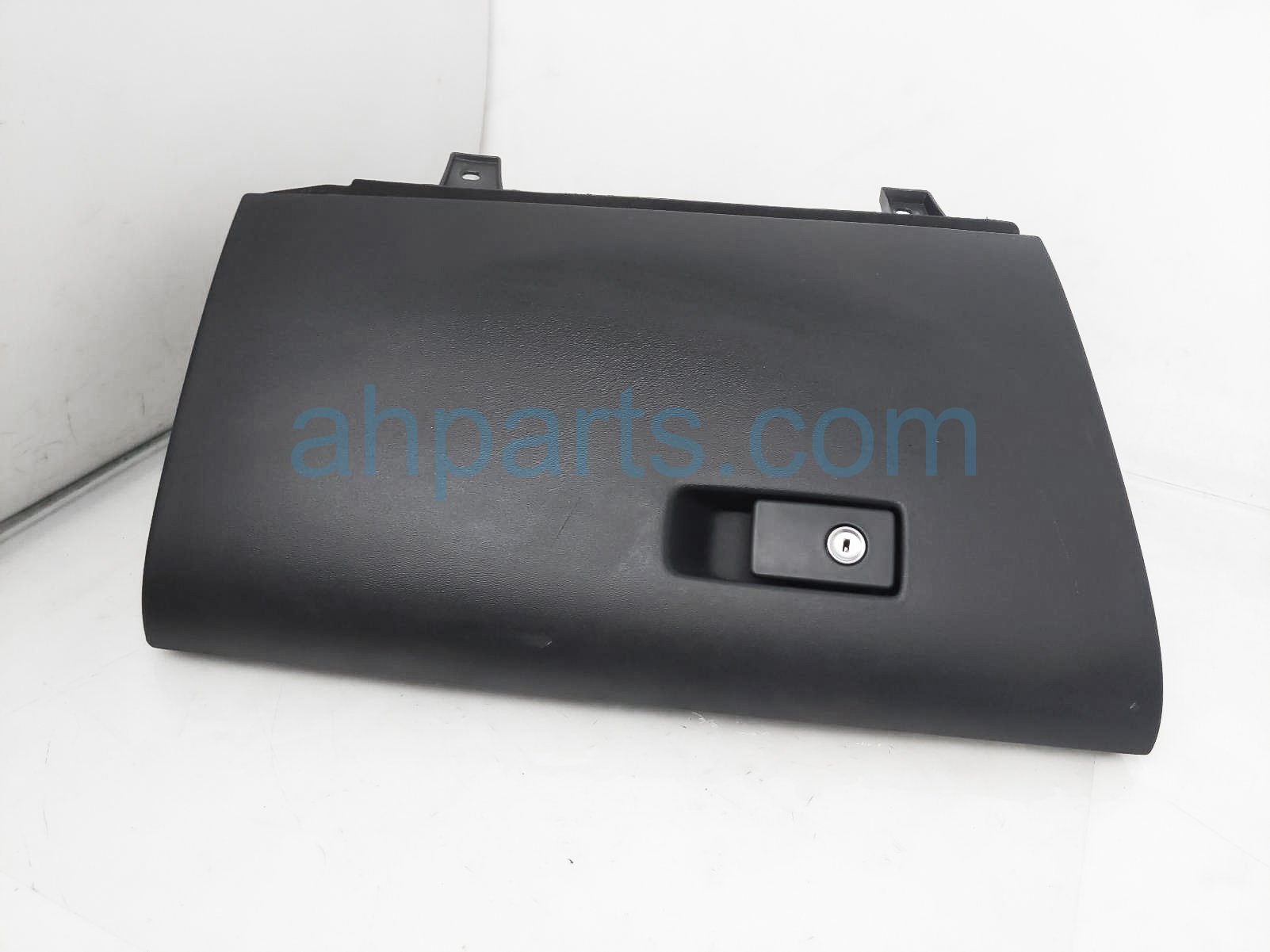 $20 Volvo GLOVE COMPARTMENT BOX - BLACK $20 Volvo GLOVE COMPARTMENT BOX - BLACK