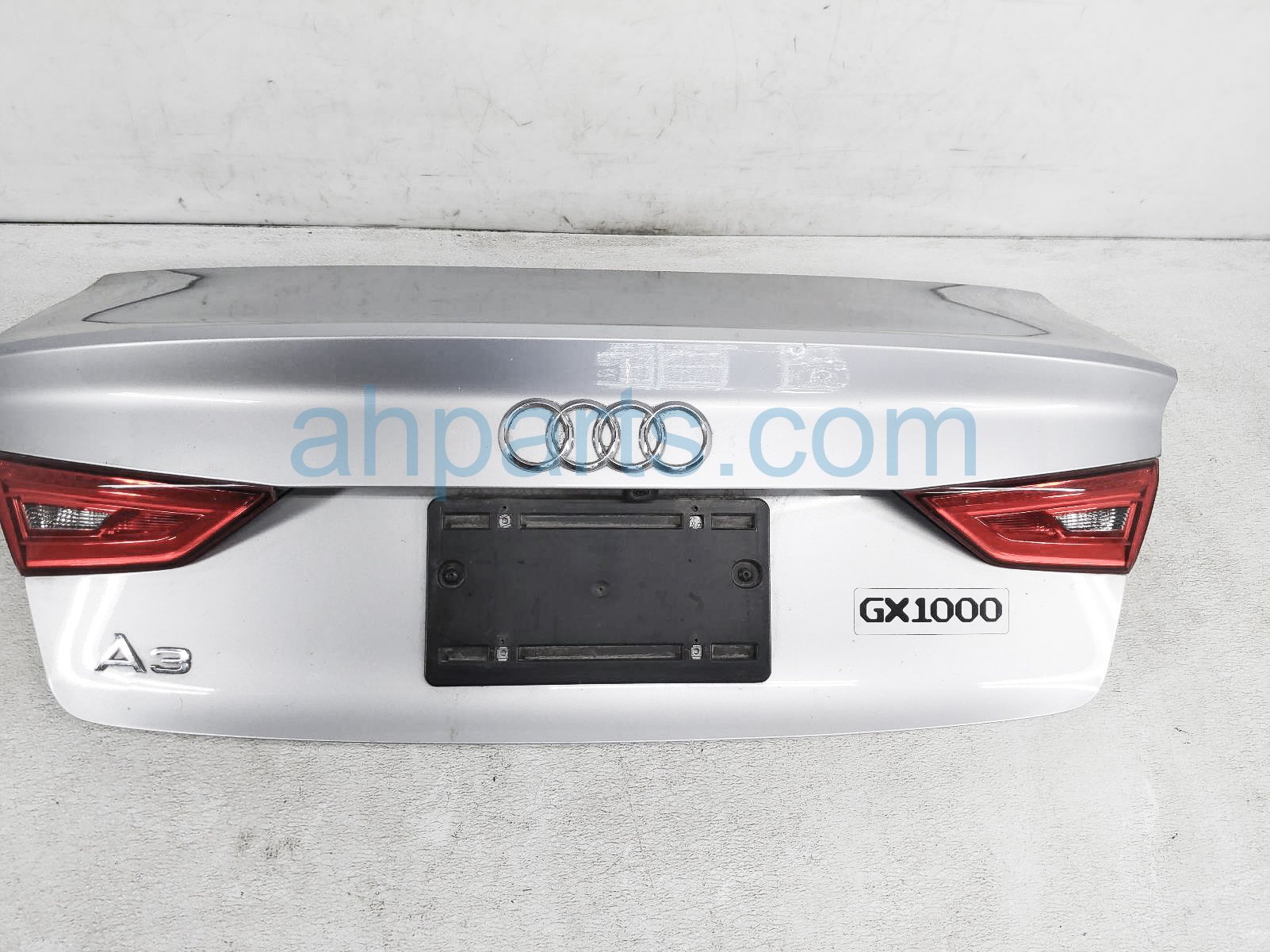 $565 Audi TRUNK / DECKLID - SILVER $565 Audi TRUNK / DECKLID - SILVER