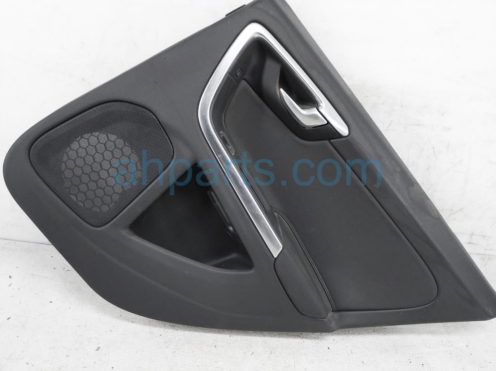 $49 Volvo RR/RH INSIDE DOOR TRIM PANEL - BLACK $49 Volvo RR/RH INSIDE DOOR TRIM PANEL - BLACK
