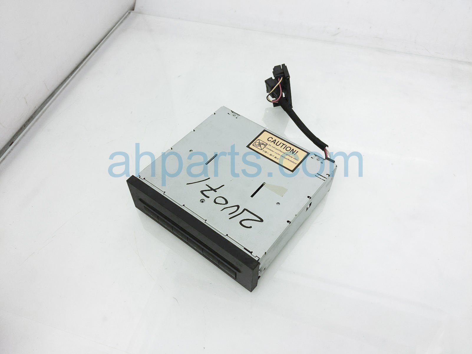 $50 Mercedes CD CHANGER UNIT $50 Mercedes CD CHANGER UNIT