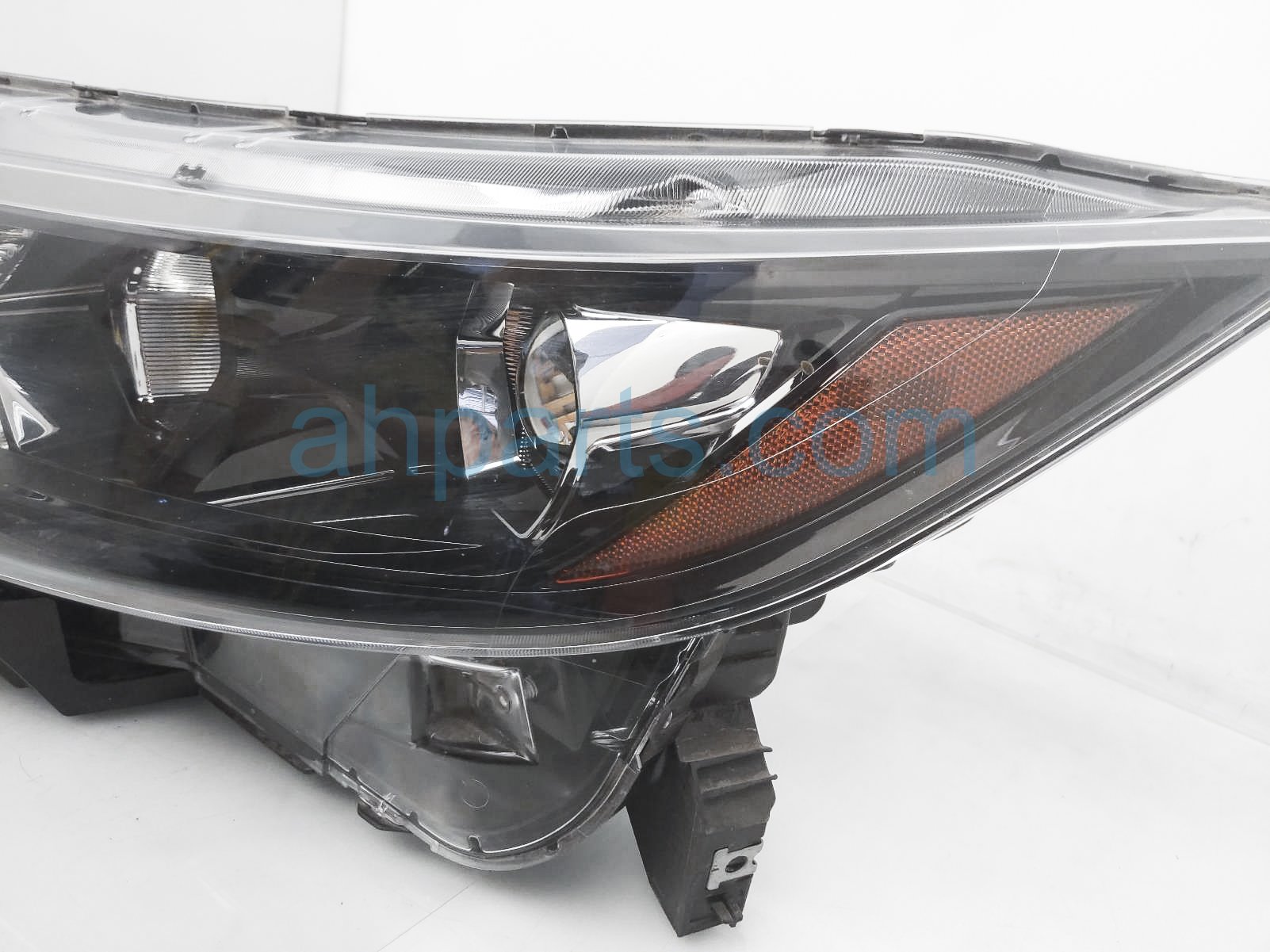 2021 Rogue Spt Headlight Driver Headlamp / Light - Needs Polish 26060-6MR0A