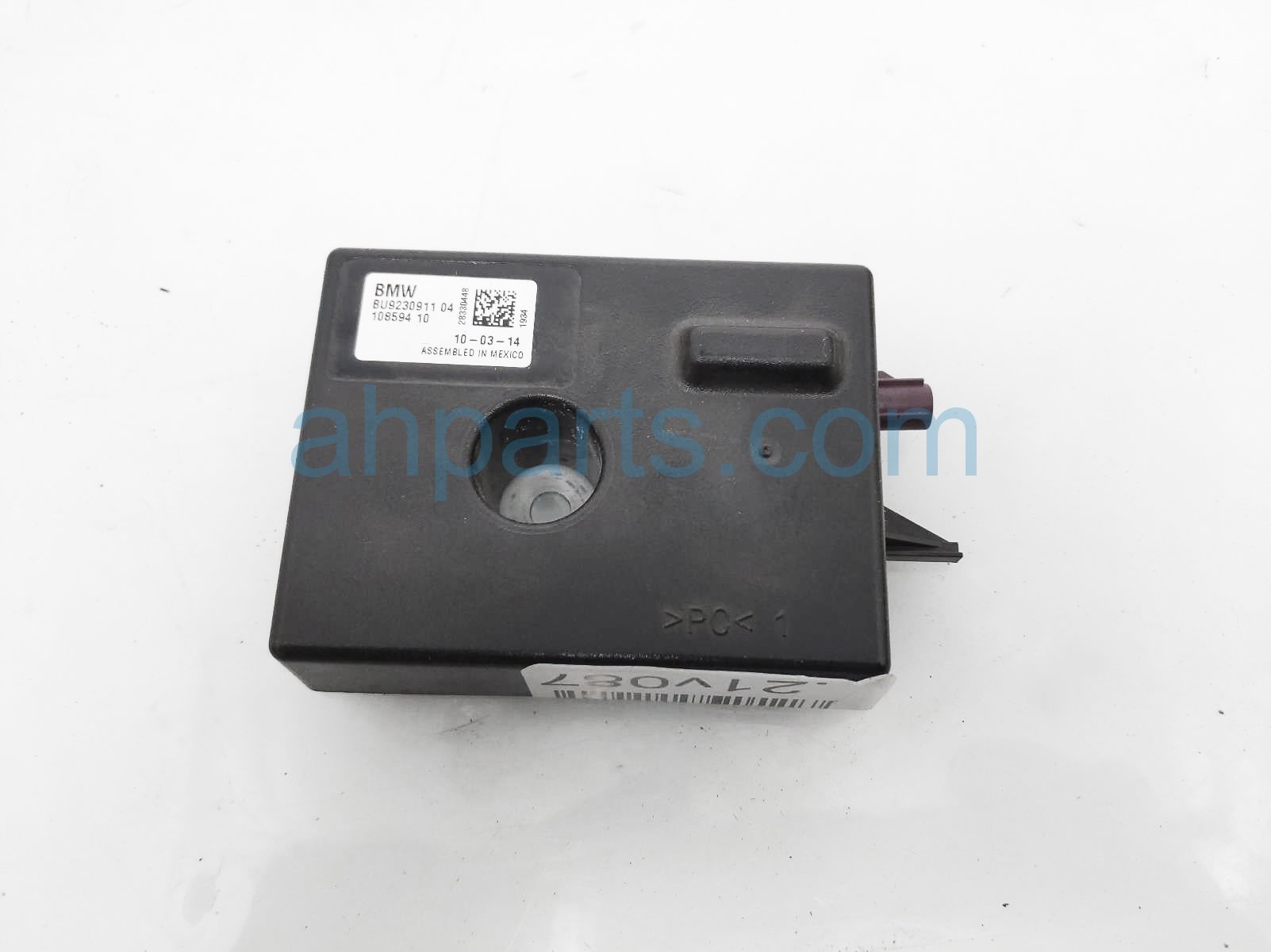 $14 BMW BACK UP ANTENNA CONTROL MODULE $14 BMW BACK UP ANTENNA CONTROL MODULE