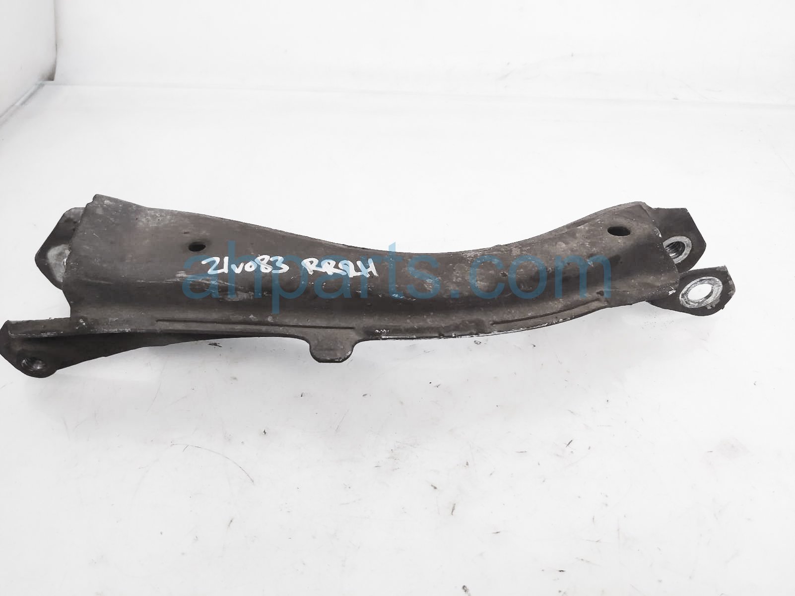 $30 Volvo RR/RH TRAILING CONTROL ARM $30 Volvo RR/RH TRAILING CONTROL ARM