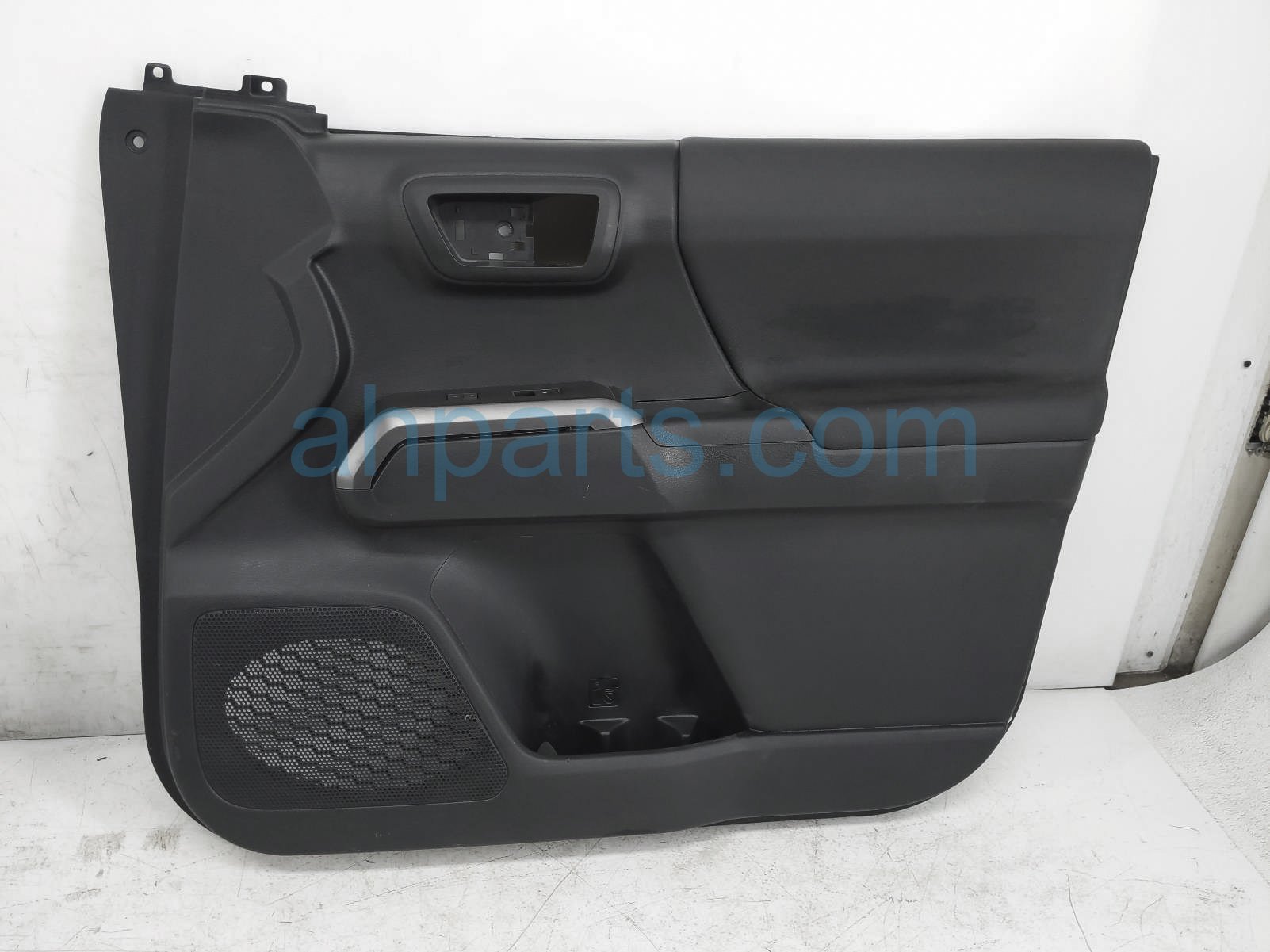 $200 Toyota FR/RH INTERIOR DOOR PANEL - BLACK $200 Toyota FR/RH INTERIOR DOOR PANEL - BLACK