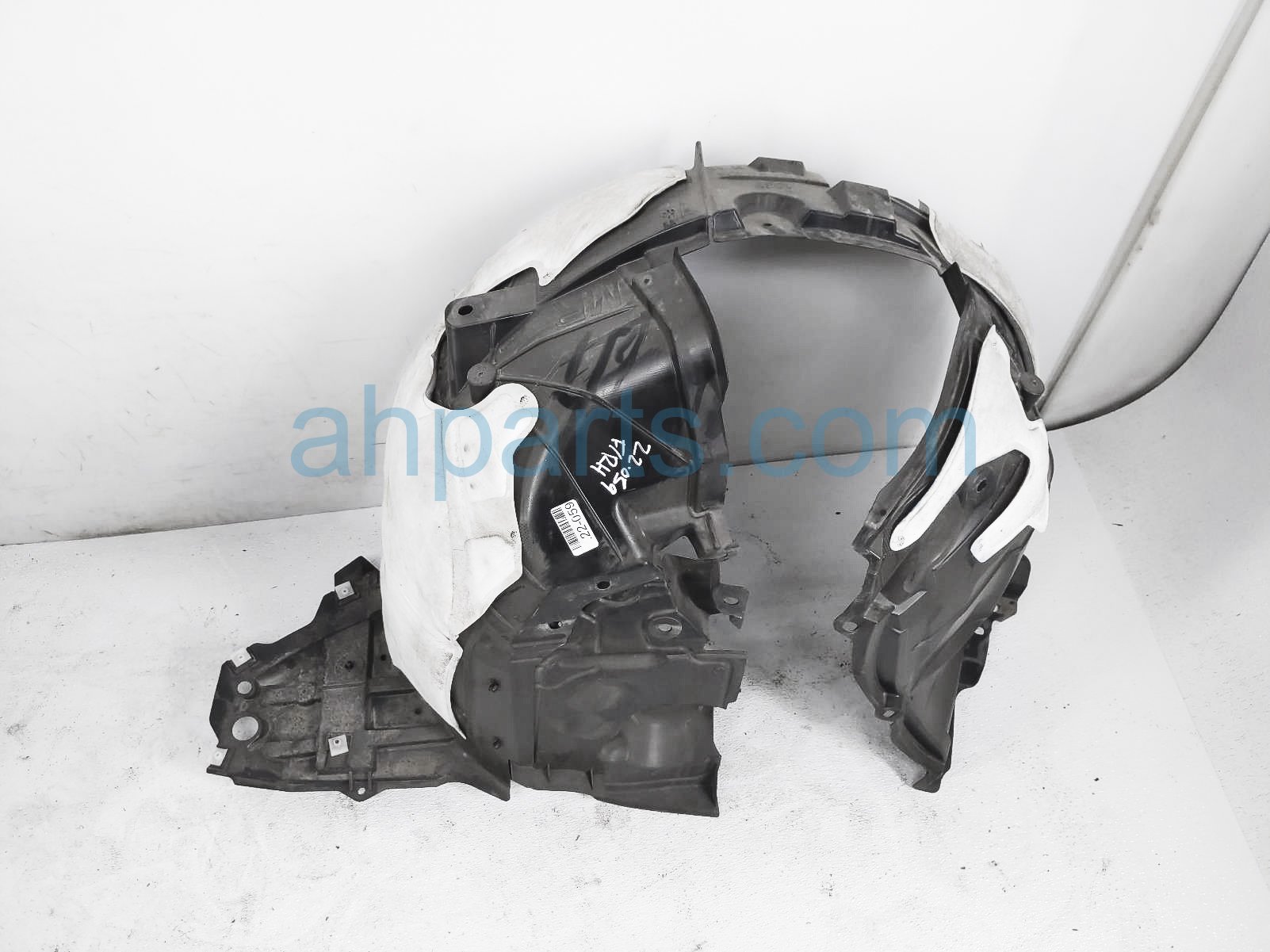 $35 Nissan FR/RH INNER FENDER LINER $35 Nissan FR/RH INNER FENDER LINER