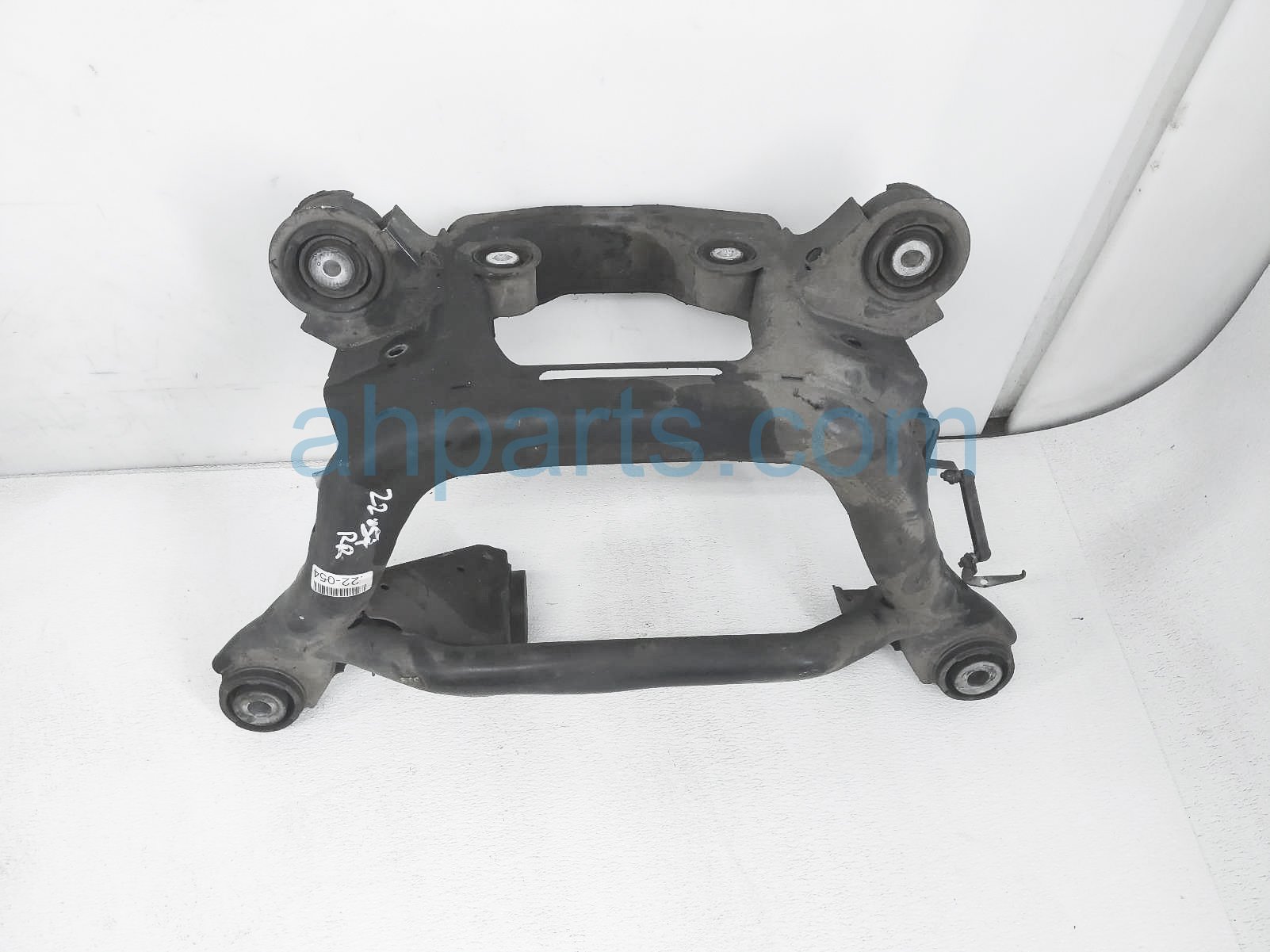 $95 BMW REAR SUB FRAME $95 BMW REAR SUB FRAME