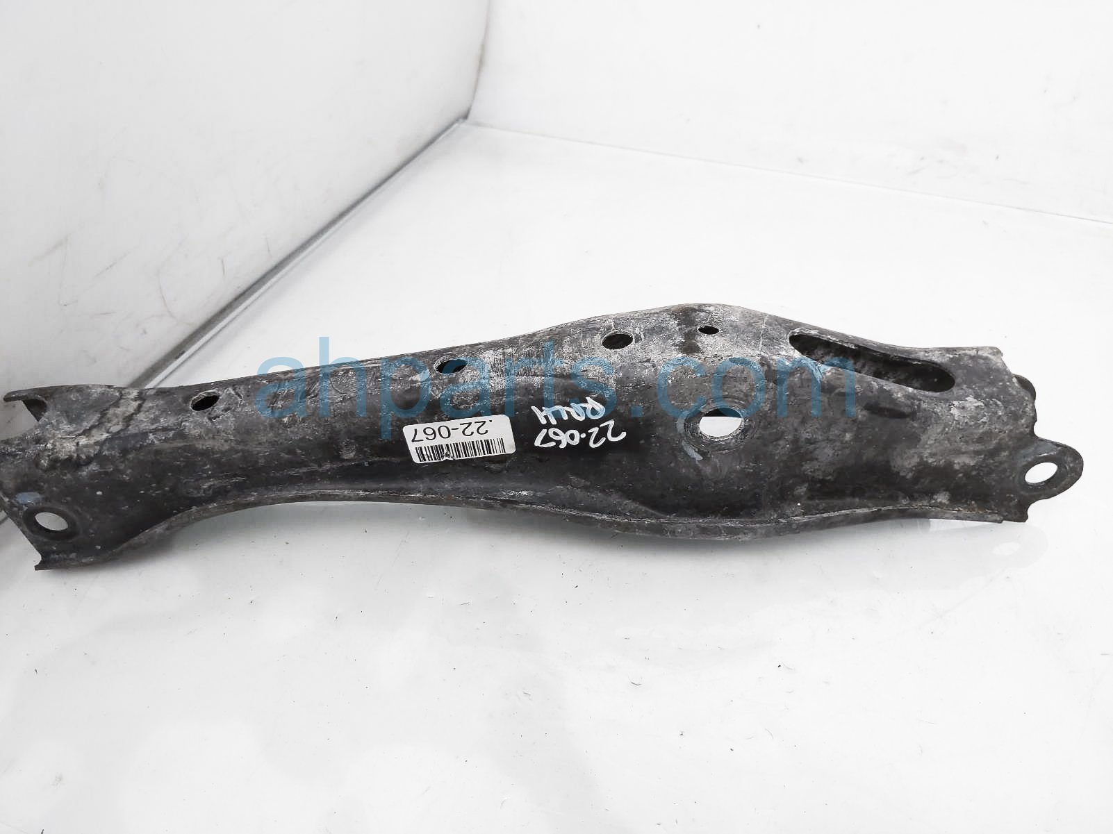 $35 Honda RR/LH STRUT MOUNT CONTROL ARM $35 Honda RR/LH STRUT MOUNT CONTROL ARM