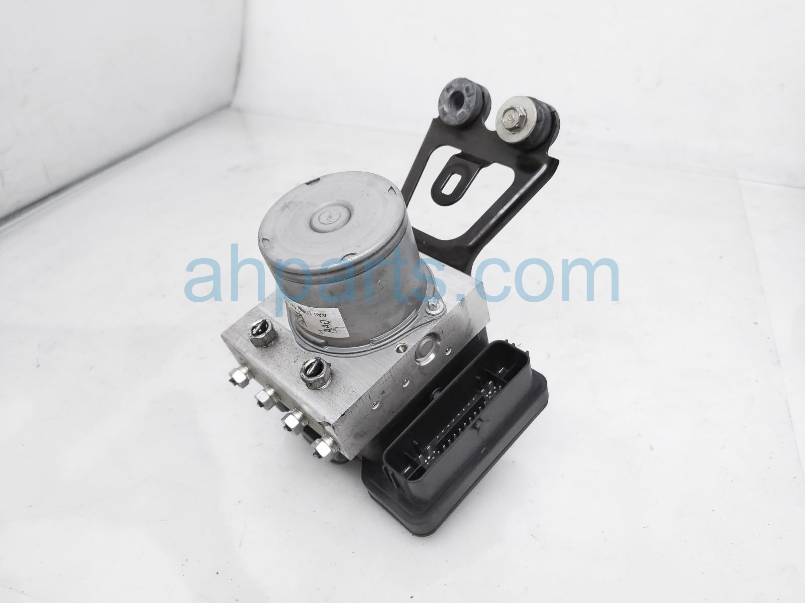 $295 Acura ABS/VSA PUMP/MODULATOR - TECH AWD $295 Acura ABS/VSA PUMP/MODULATOR - TECH AWD
