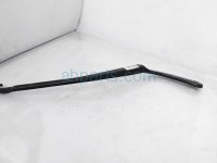 $15 BMW RH WINDSHIELD WIPER ARM $15 BMW RH WINDSHIELD WIPER ARM