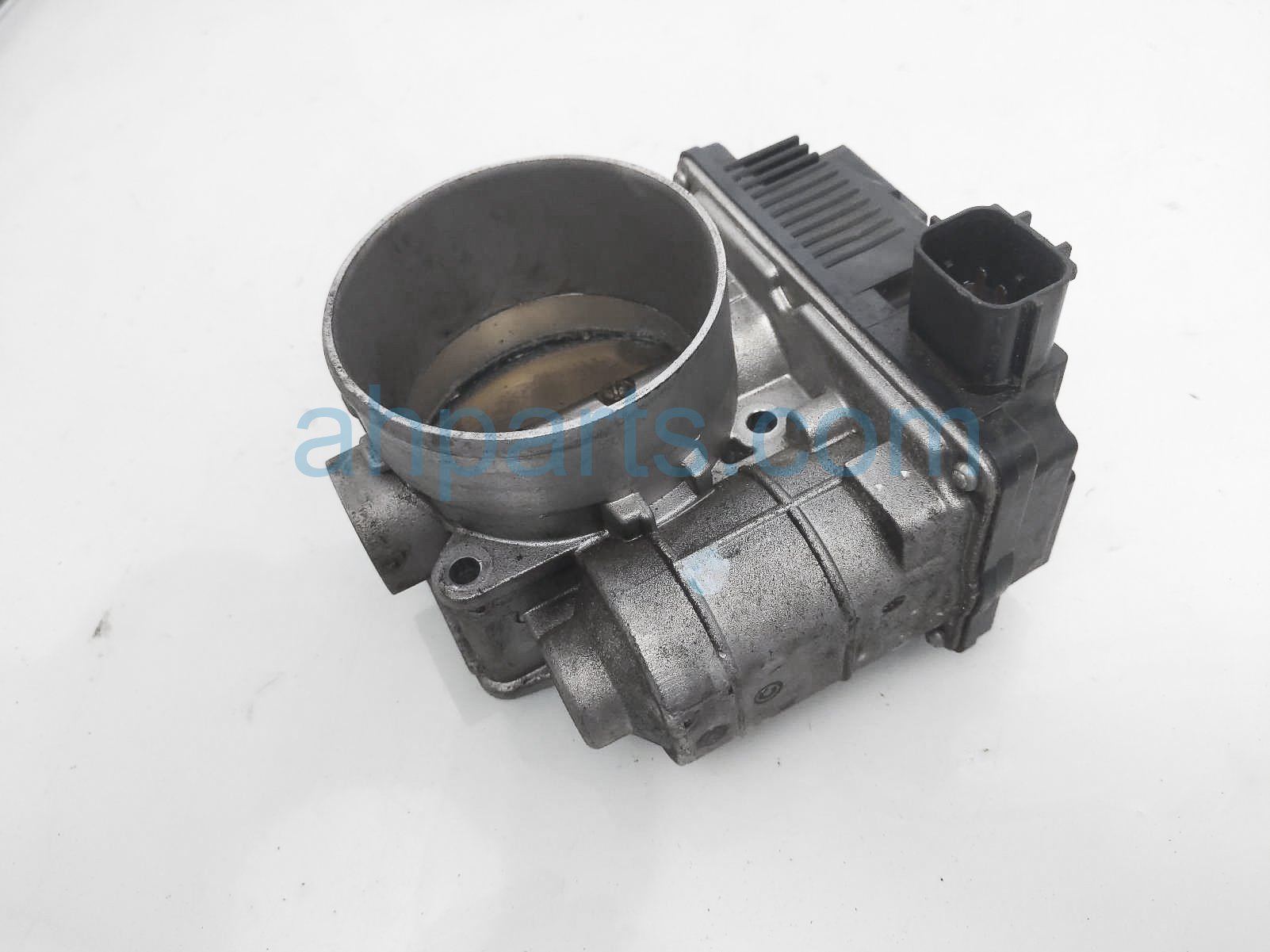 thumbnail image 2 of ECCPP 70mm Throttle Body For Infiniti FX35 G35 I35 M35 3.5L - 161198J103 2 of 3
