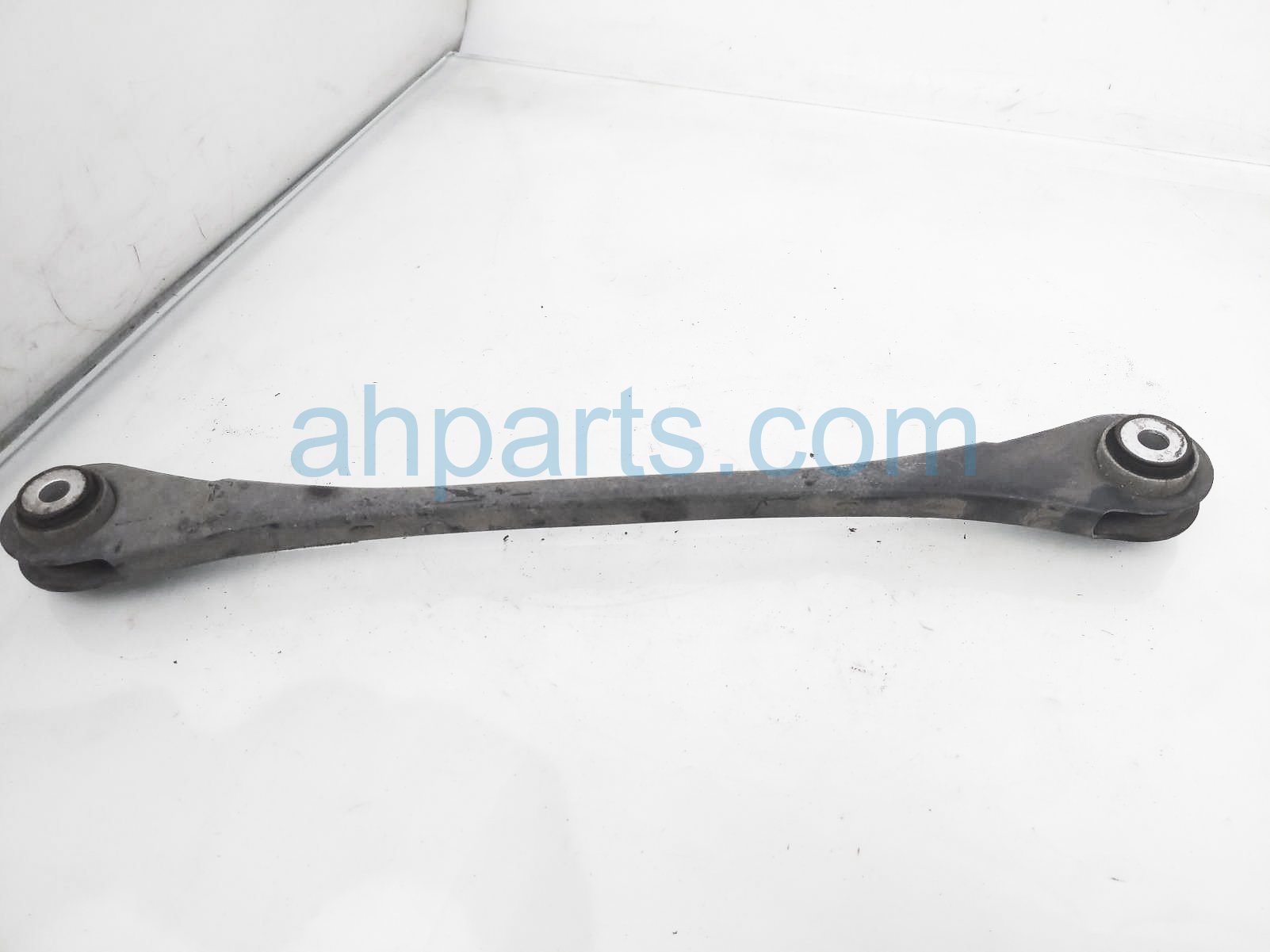 $30 BMW RR/RH UPPER REARWARD CONTROL ARM $30 BMW RR/RH UPPER REARWARD CONTROL ARM