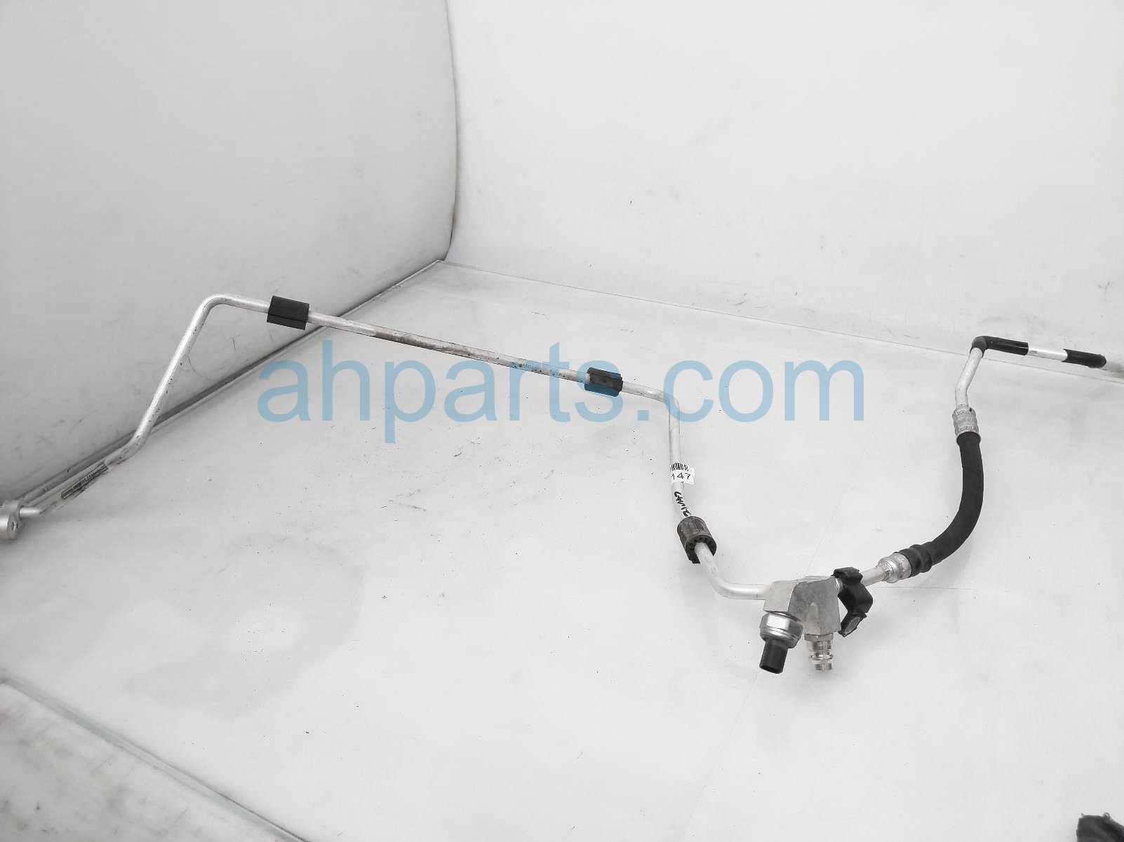 $30 BMW AC EVAPORATOR TUBE ASSY $30 BMW AC EVAPORATOR TUBE ASSY