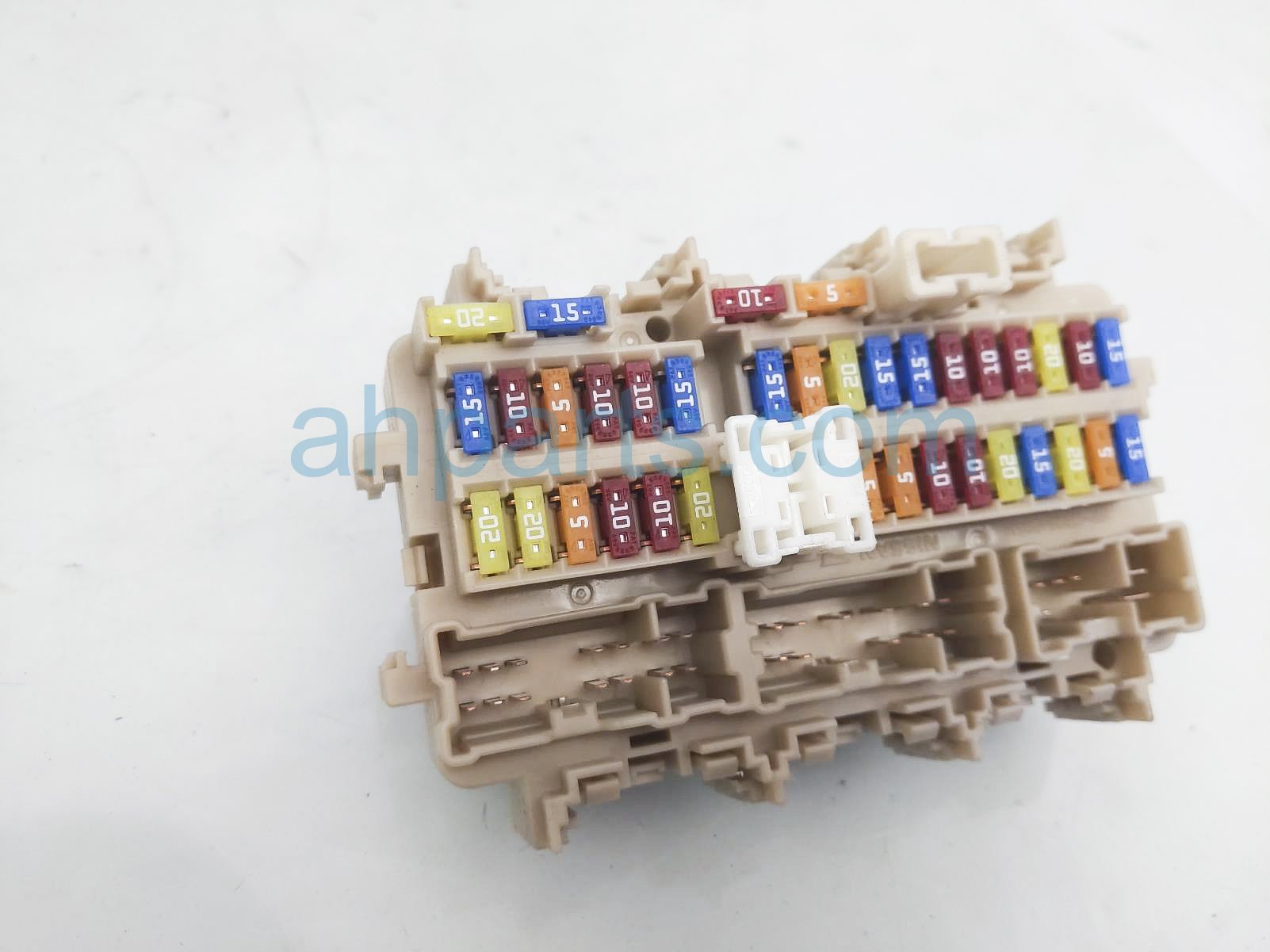 $75 Nissan FUSE & RELAY JUNCTION BLOCK $75 Nissan FUSE & RELAY JUNCTION BLOCK