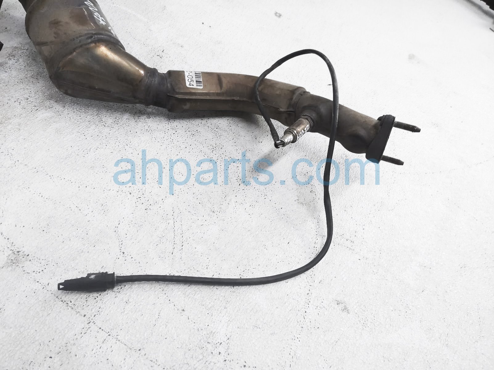 $30 BMW RH LOWER OXYGEN SENSOR - NOTES $30 BMW RH LOWER OXYGEN SENSOR - NOTES