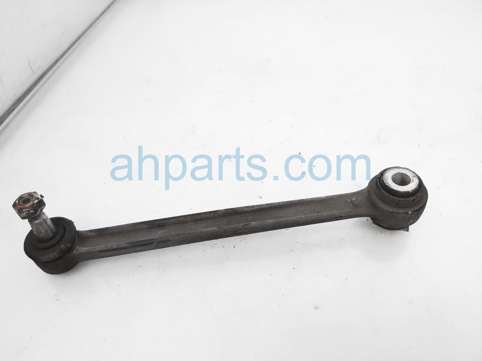 $20 Mercedes RR/LH LATERAL CONTROL ARM $20 Mercedes RR/LH LATERAL CONTROL ARM