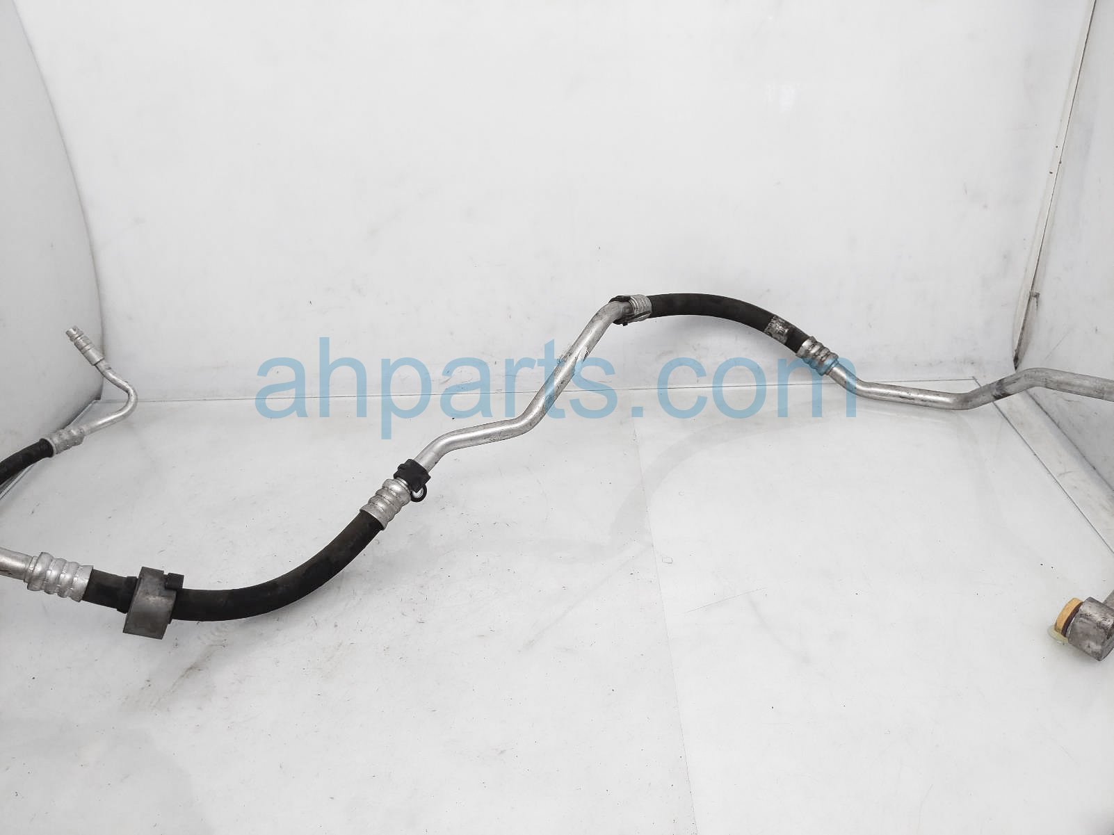 $30 BMW AC SUCTION PIPE ASSY