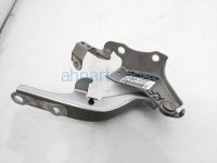 $19 Toyota RH HOOD HINGE $19 Toyota RH HOOD HINGE