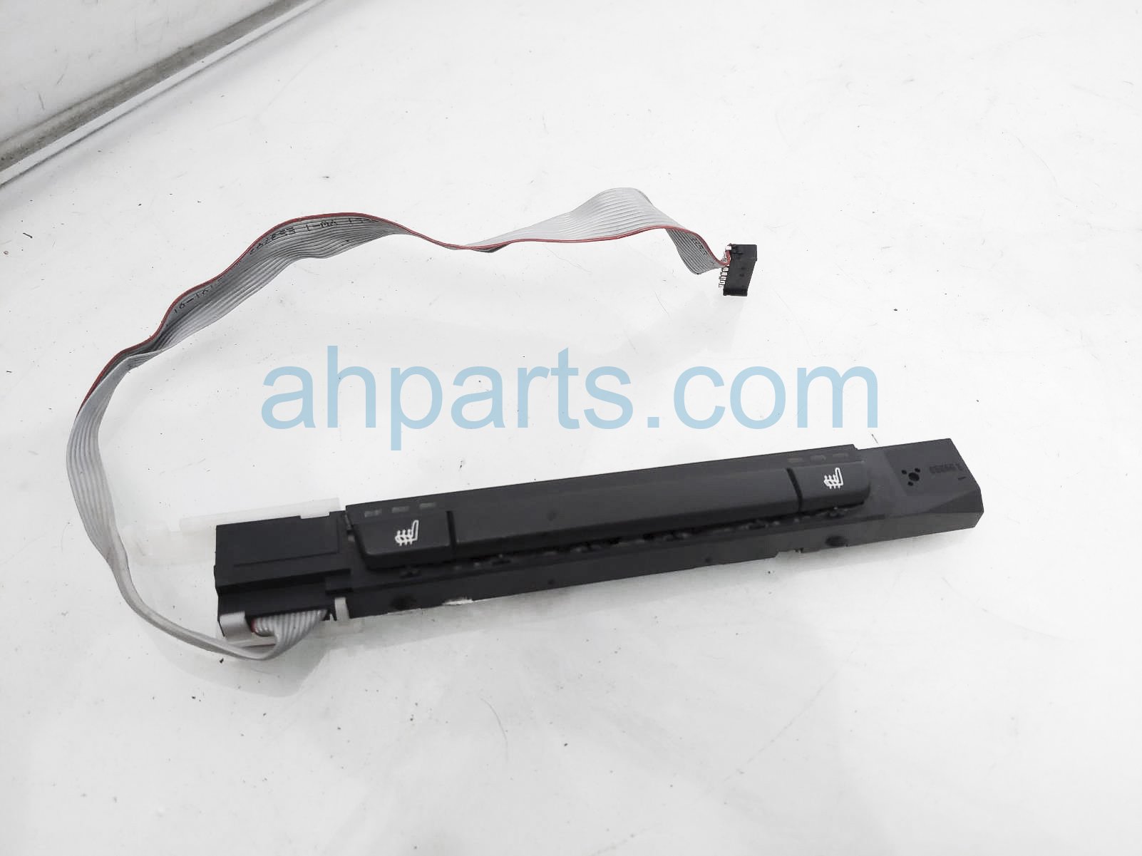 $15 BMW HEATED SEAT SWITCH ASSY $15 BMW HEATED SEAT SWITCH ASSY
