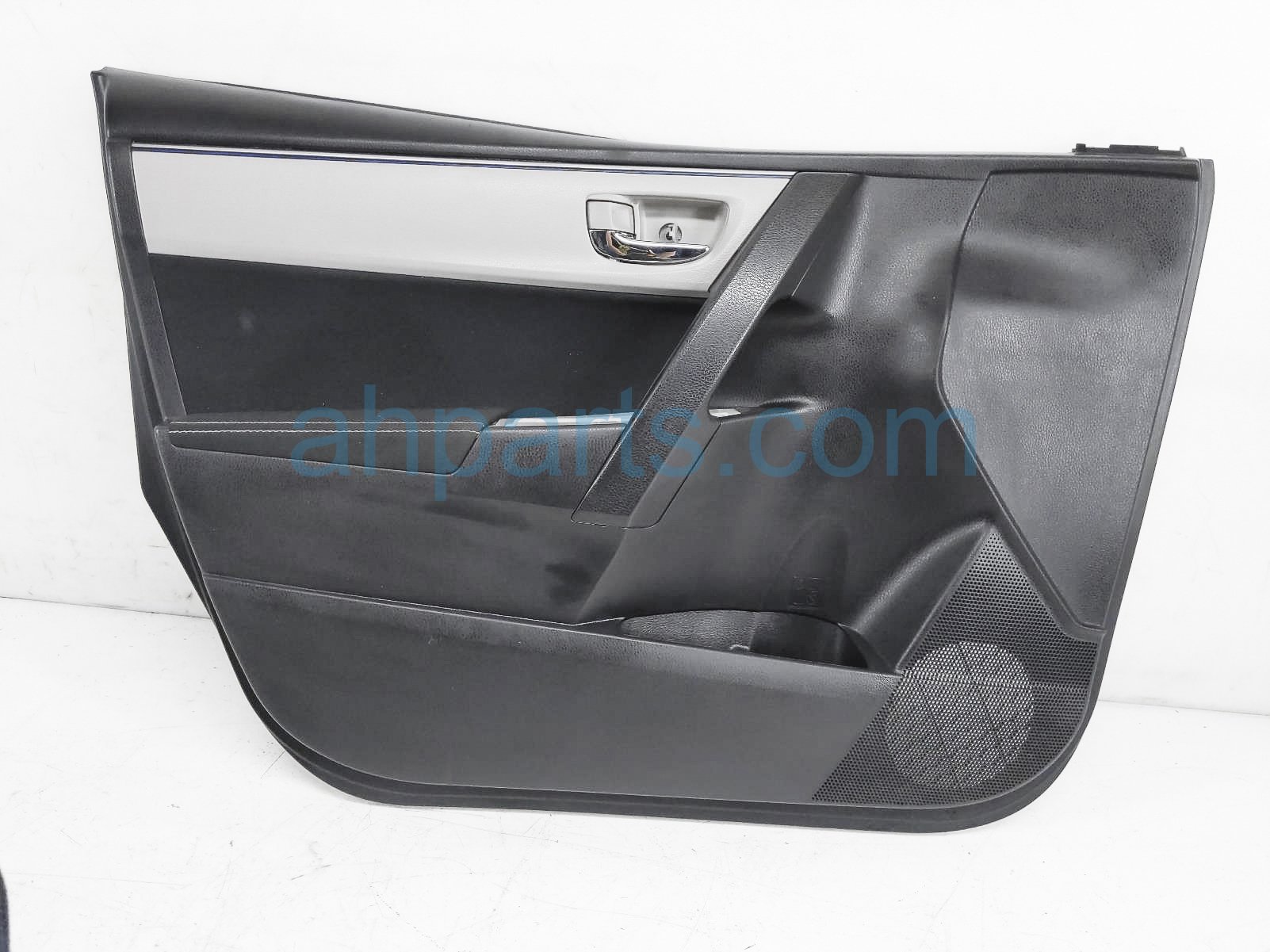 $69 Toyota FR/LH INTERIOR DOOR PANEL - GRAY* *M