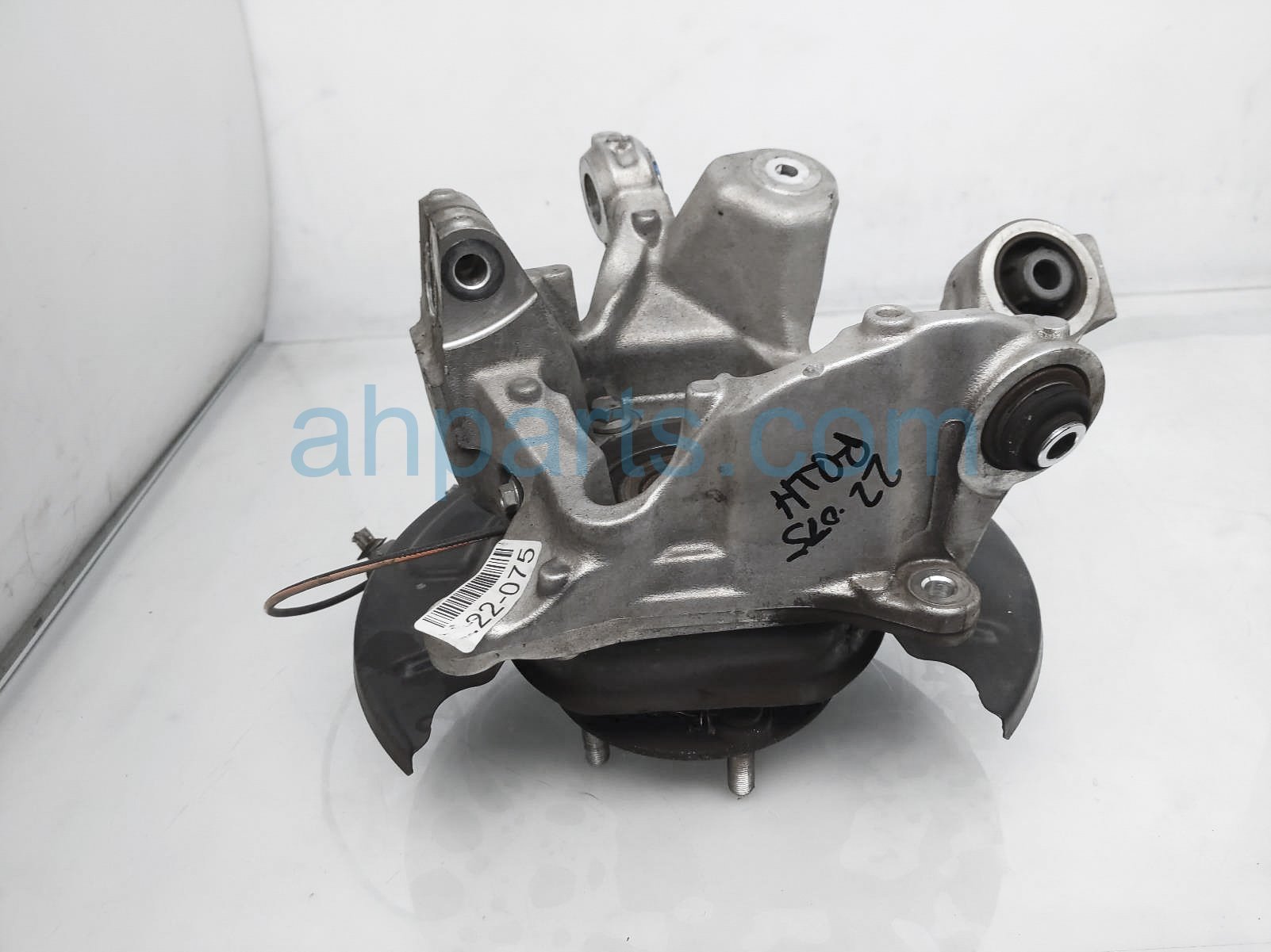 $125 Subaru RR/LH SPINDLE KNUCKLE HUB $125 Subaru RR/LH SPINDLE KNUCKLE HUB