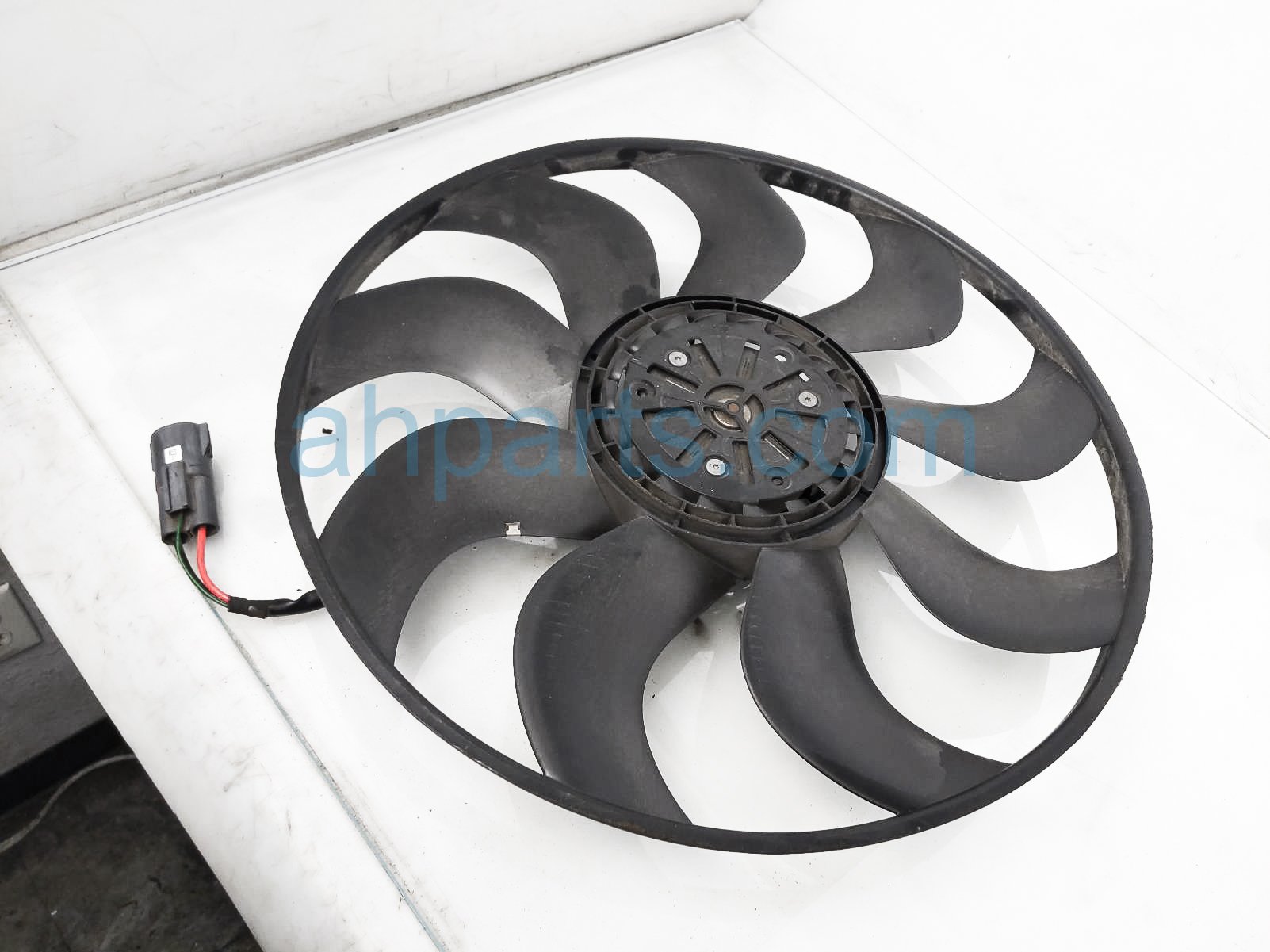 2019 GMC Terrain Cooling Radiator Fan u0026 Motor (no Shroud) 84221606