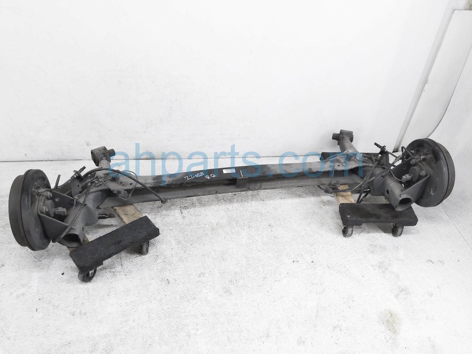 $599 Toyota REAR AXLE BEAM ASSY - LE - DRUM