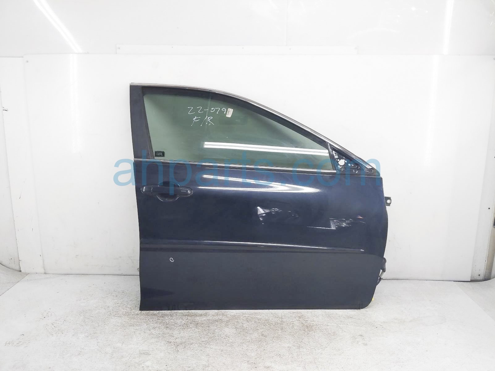 $695 Toyota FR/RH DOOR - GRAY MICA - NO MIRROR/T