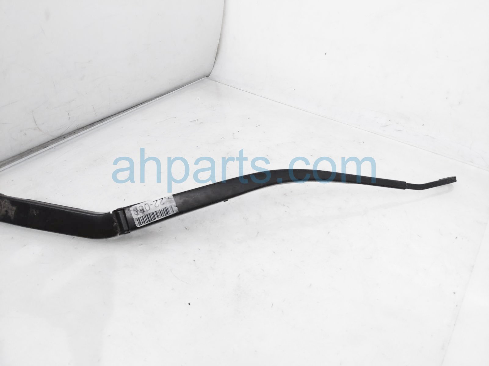 $19 Acura LH WINDSHIELD WIPER ARM