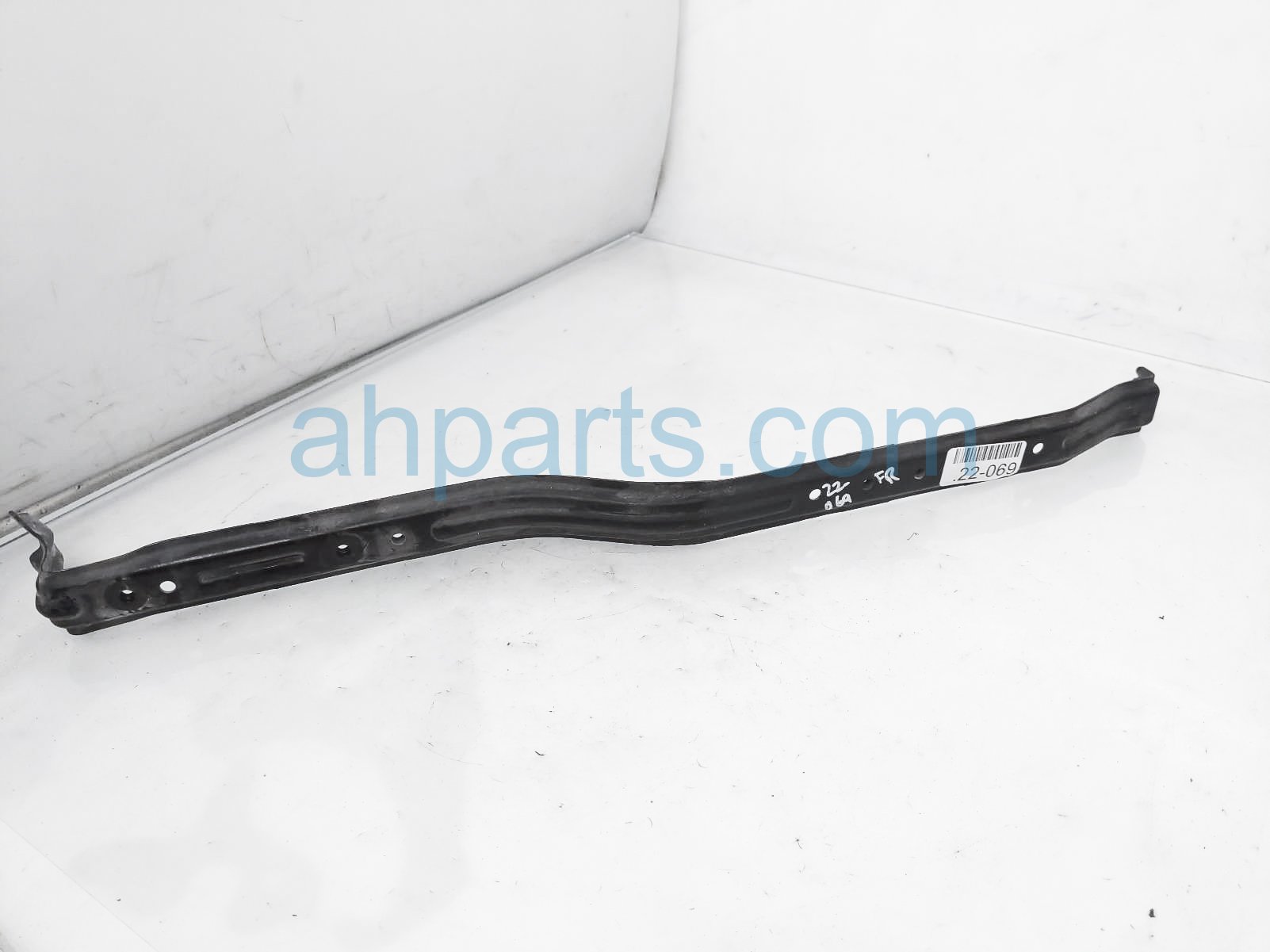 $20 Honda CENTER MOUNT SUPPORT BRAKCET $20 Honda CENTER MOUNT SUPPORT BRAKCET