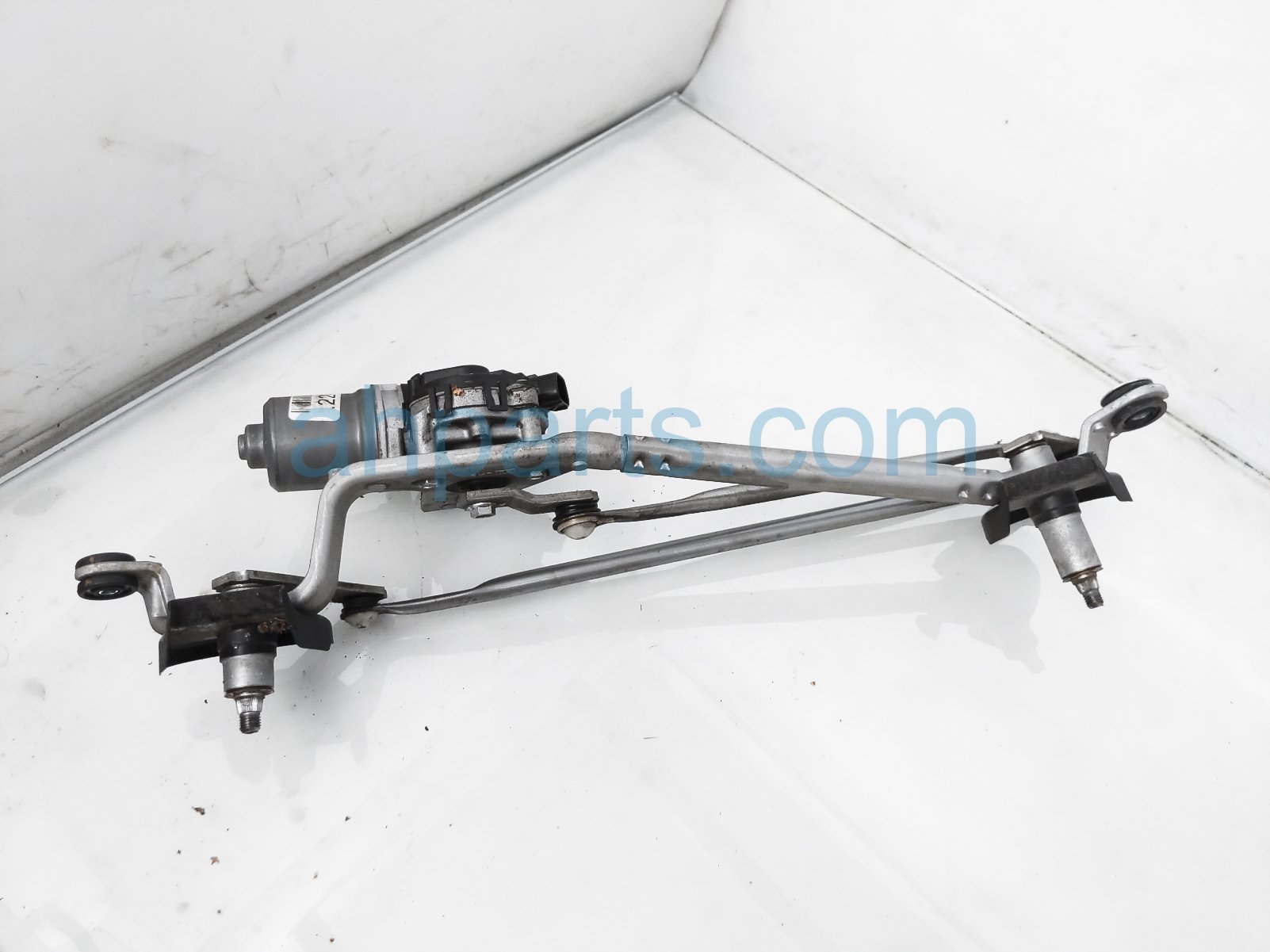$95 Subaru FRONT WINDSHIELD WIPER MOTOR $95 Subaru FRONT WINDSHIELD WIPER MOTOR