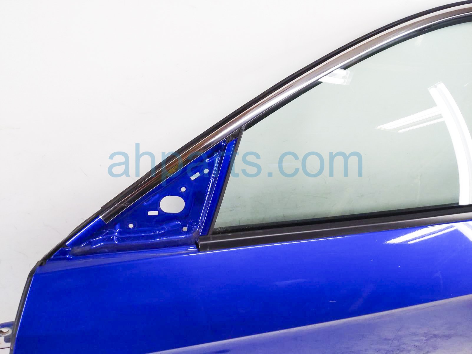 Sold 2018 Honda Civic Front Driver Door - Blue - No Mirror/trim 67050-TBG- A00ZZ