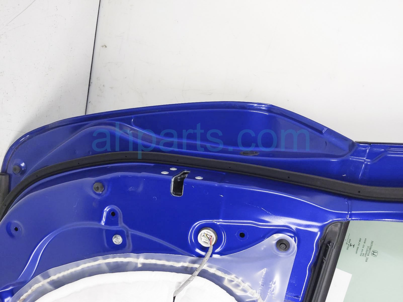 Sold 2018 Honda Civic Front Driver Door - Blue - No Mirror/trim 67050 -TBG-A00ZZ
