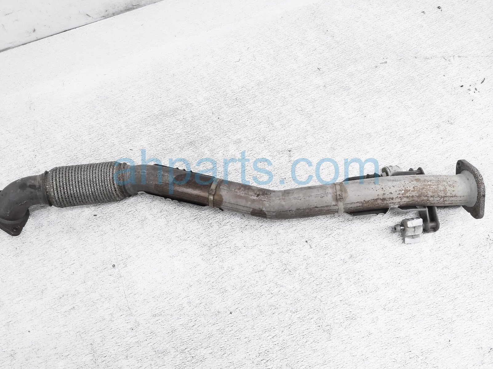 $125 GMC FRONT EXHAUST PIPE ASSY