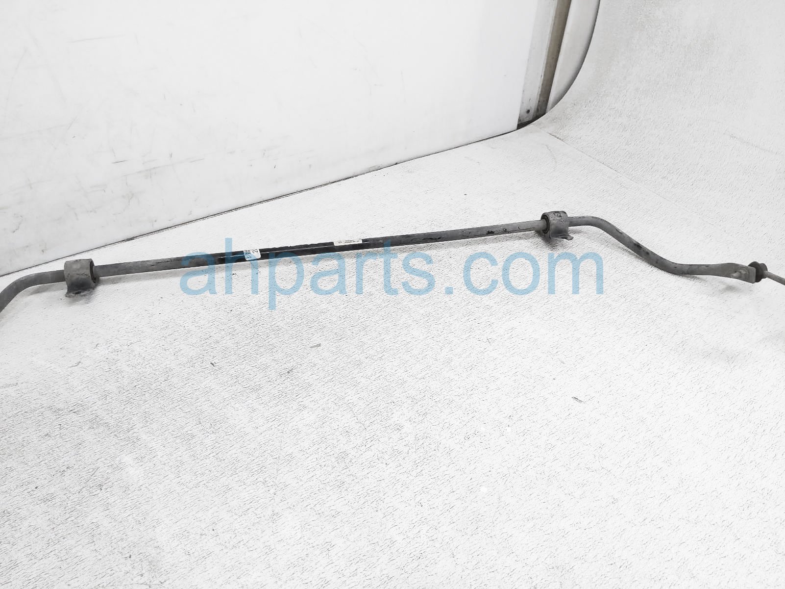 $49 GMC REAR STABILIZER / SWAY BAR - FWD $49 GMC REAR STABILIZER / SWAY BAR - FWD