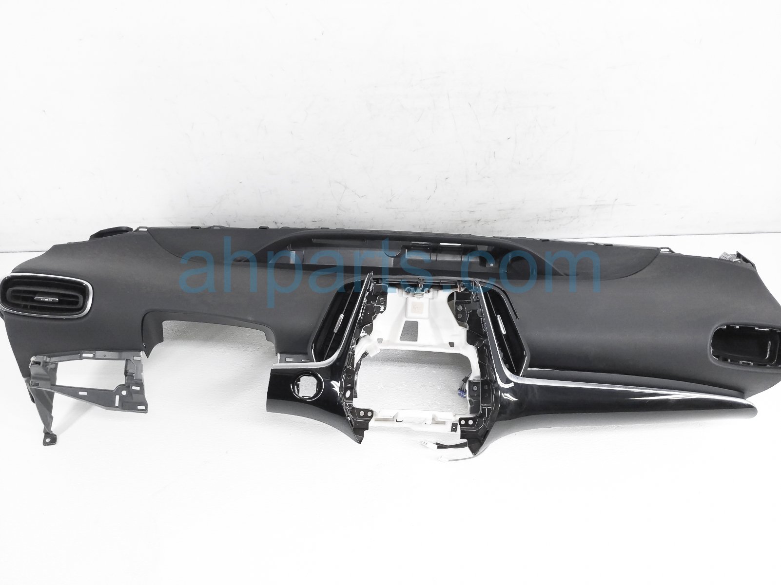 $299 Toyota DASHBOARD W/ AIRBAG