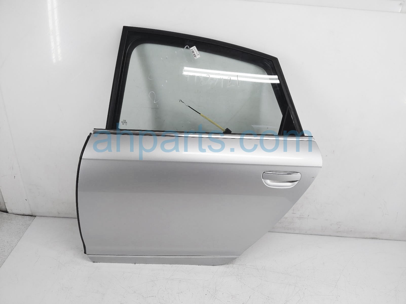 $200 Audi RR/LH DOOR - SILVER - NO INSIDE TRIM $200 Audi RR/LH DOOR - SILVER - NO INSIDE TRIM