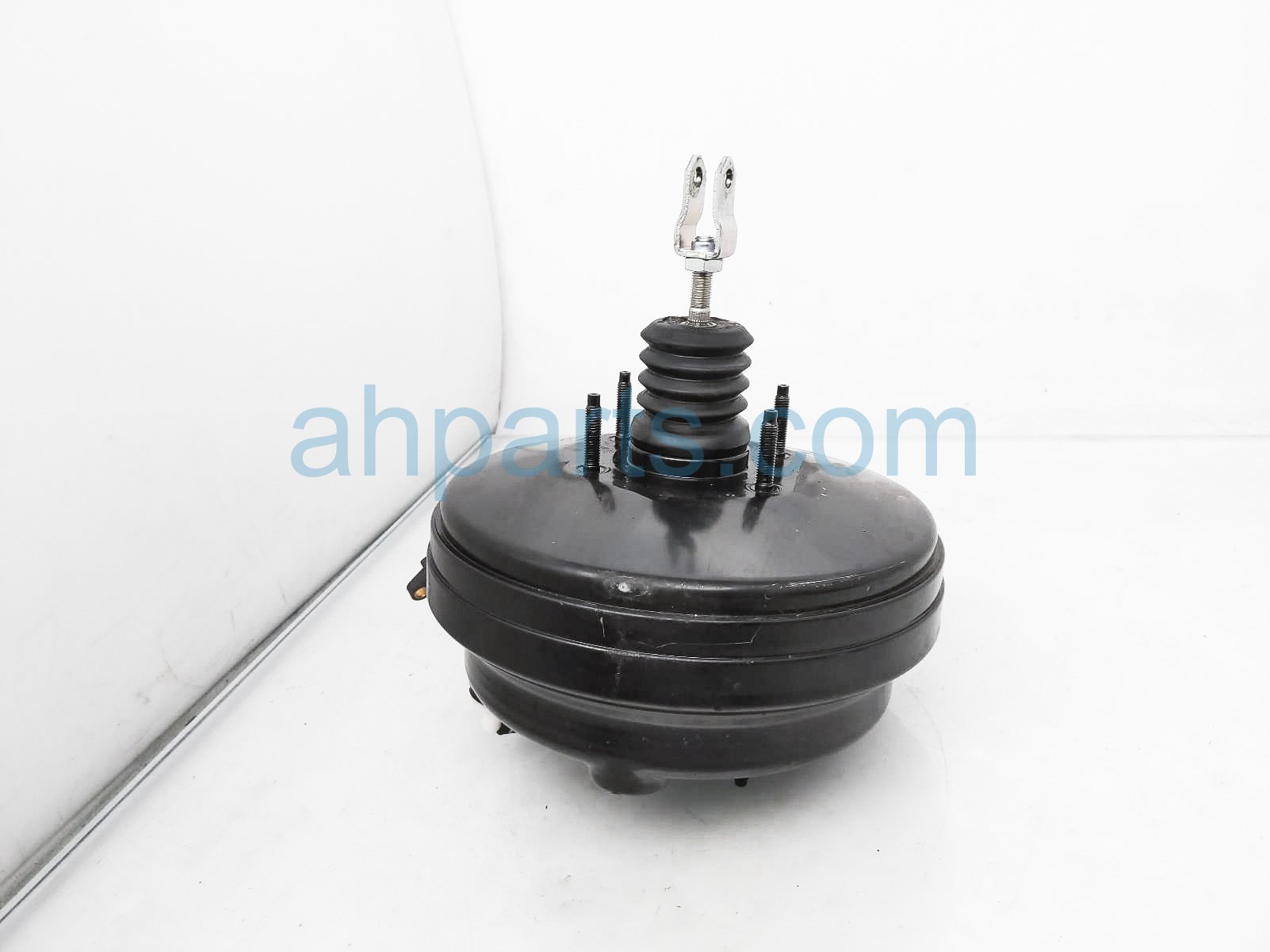 $100 Nissan POWER BRAKE BOOSTER $100 Nissan POWER BRAKE BOOSTER