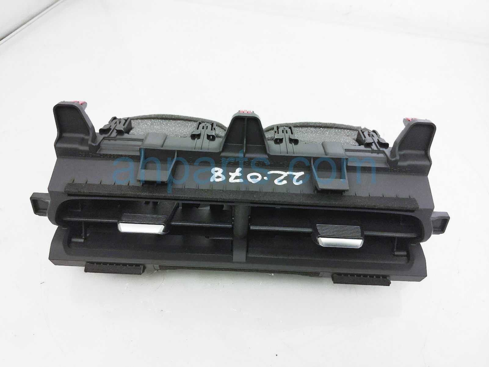 $20 Toyota DASH CENTER AIR VENT OUTLET ASSY $20 Toyota DASH CENTER AIR VENT OUTLET ASSY