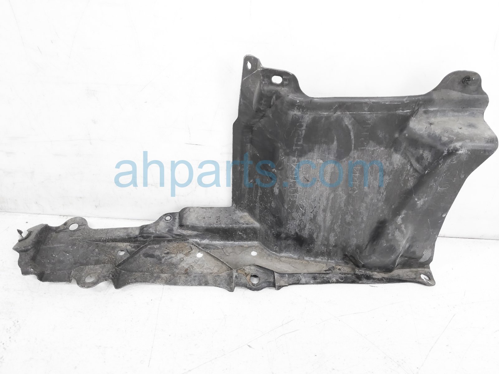 $25 Toyota RH UNDER ENGINE COVER SPLASH SHIELD $25 Toyota RH UNDER ENGINE COVER SPLASH SHIELD