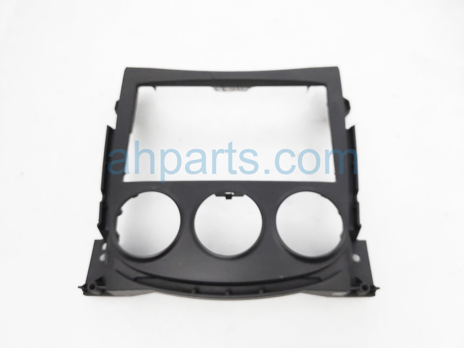 $40 Nissan CENTER DASH TRIM BEZEL - BLACK $40 Nissan CENTER DASH TRIM BEZEL - BLACK