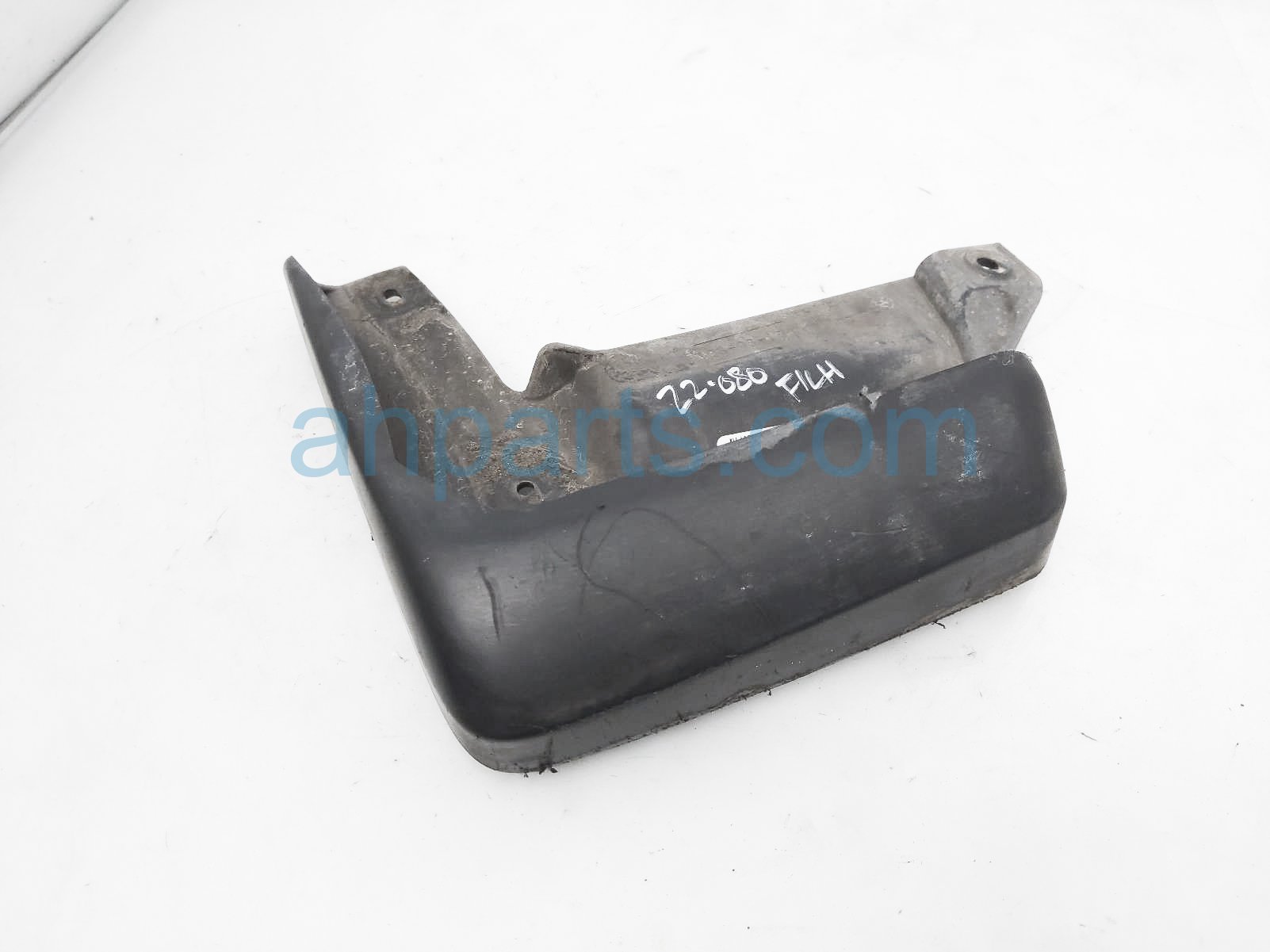 $14 Honda FR/LH MUD GUARD - SEDAN