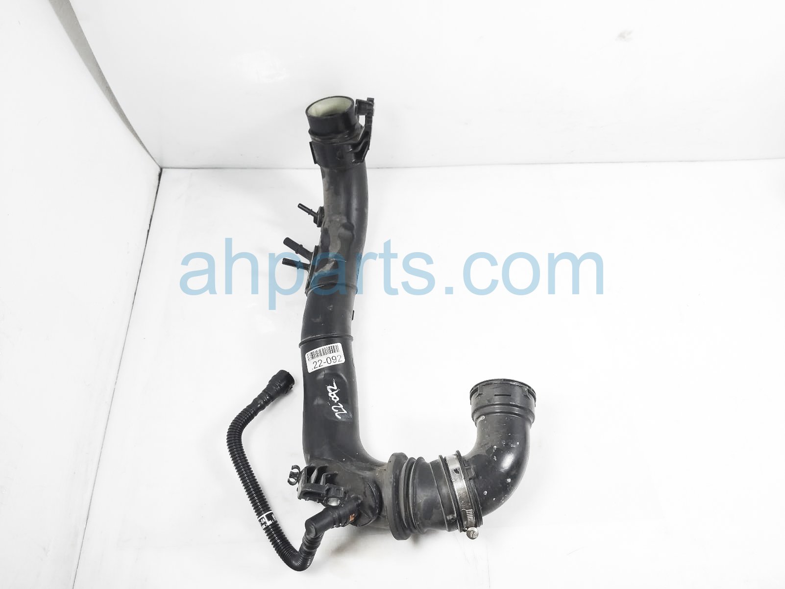 $75 Ford AIR INTAKE INLET TUBE ASSY