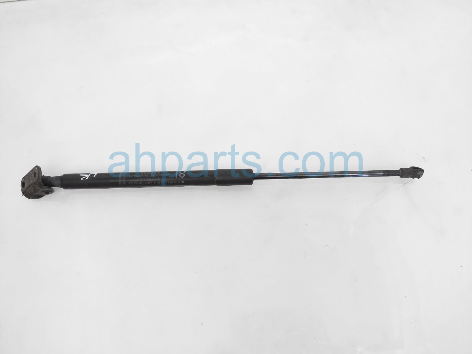 $9 Toyota LH TAILGATE STRUT / LIFT CYLINDER